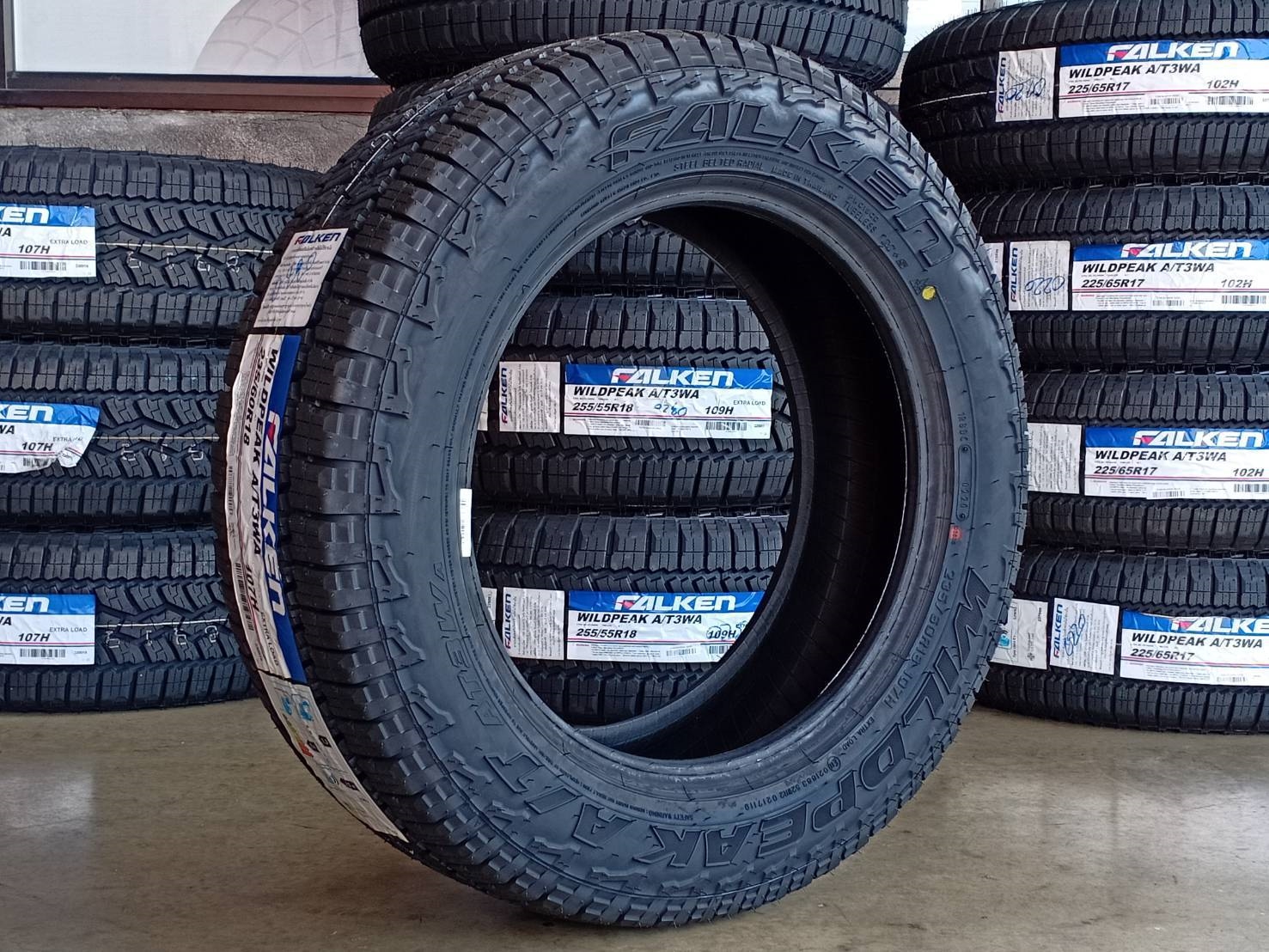 FALKEN WILDPEAK A/T3WA 235/60R18 ปี20