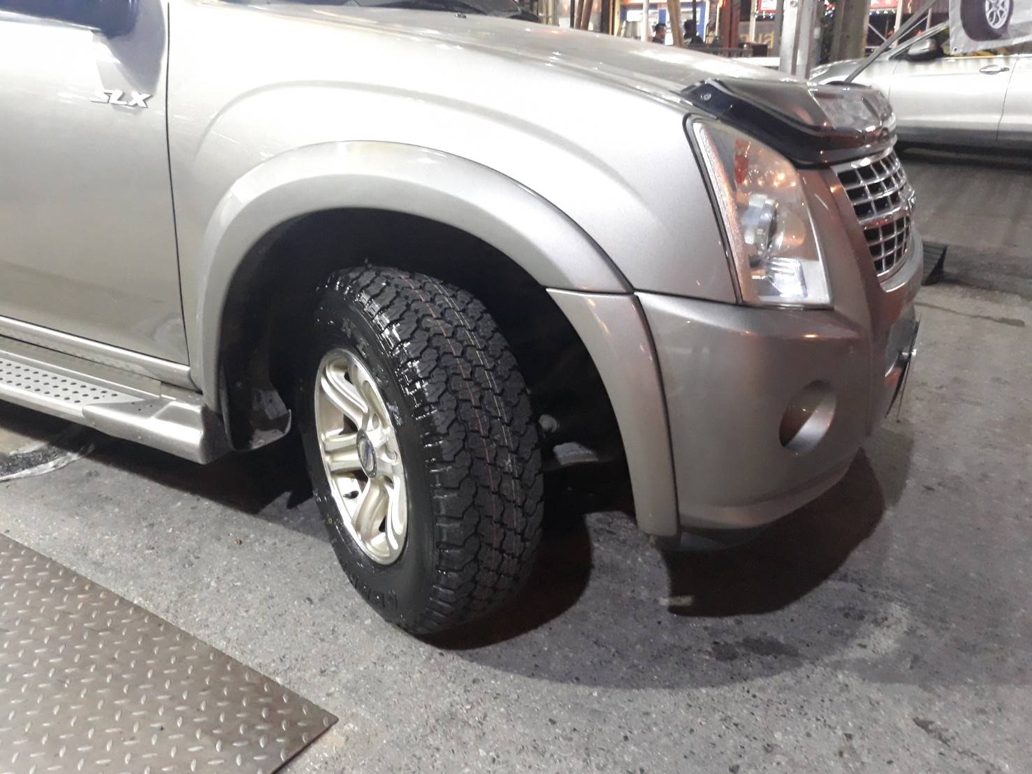 DUNLOP TG30 235-70-15 ซื้อ2แถม2 ใส่