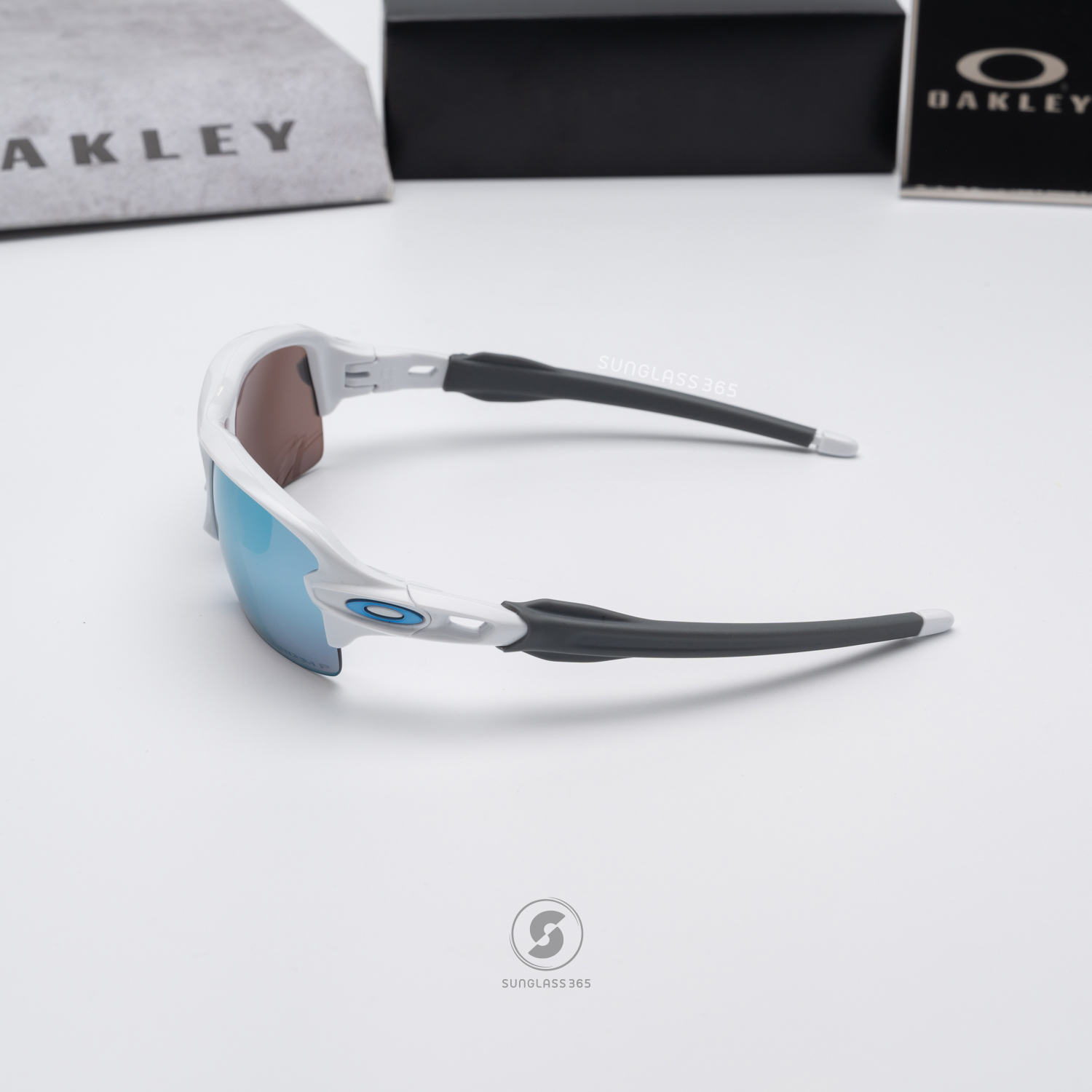 Oakley OJ9005-06 Flak XS Polished White Prizm Deep Water Polarized