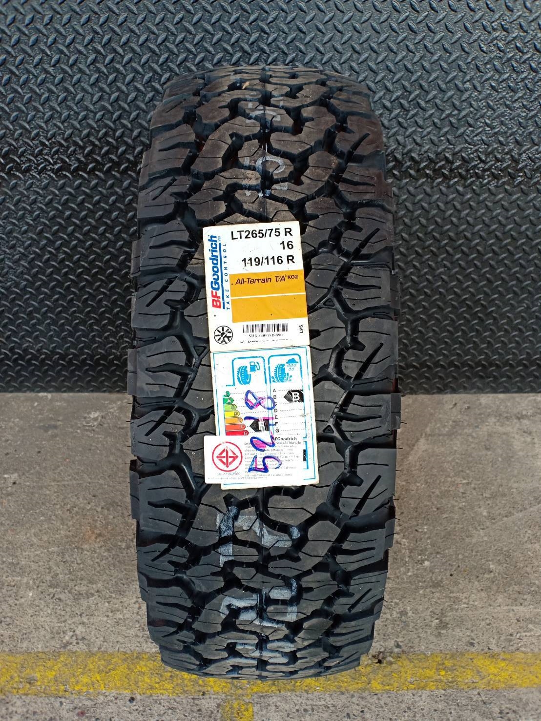 ยางเข้าใหม่ ลดราคา BF GOODRICH KO2 265/75R16 119/116R Y18