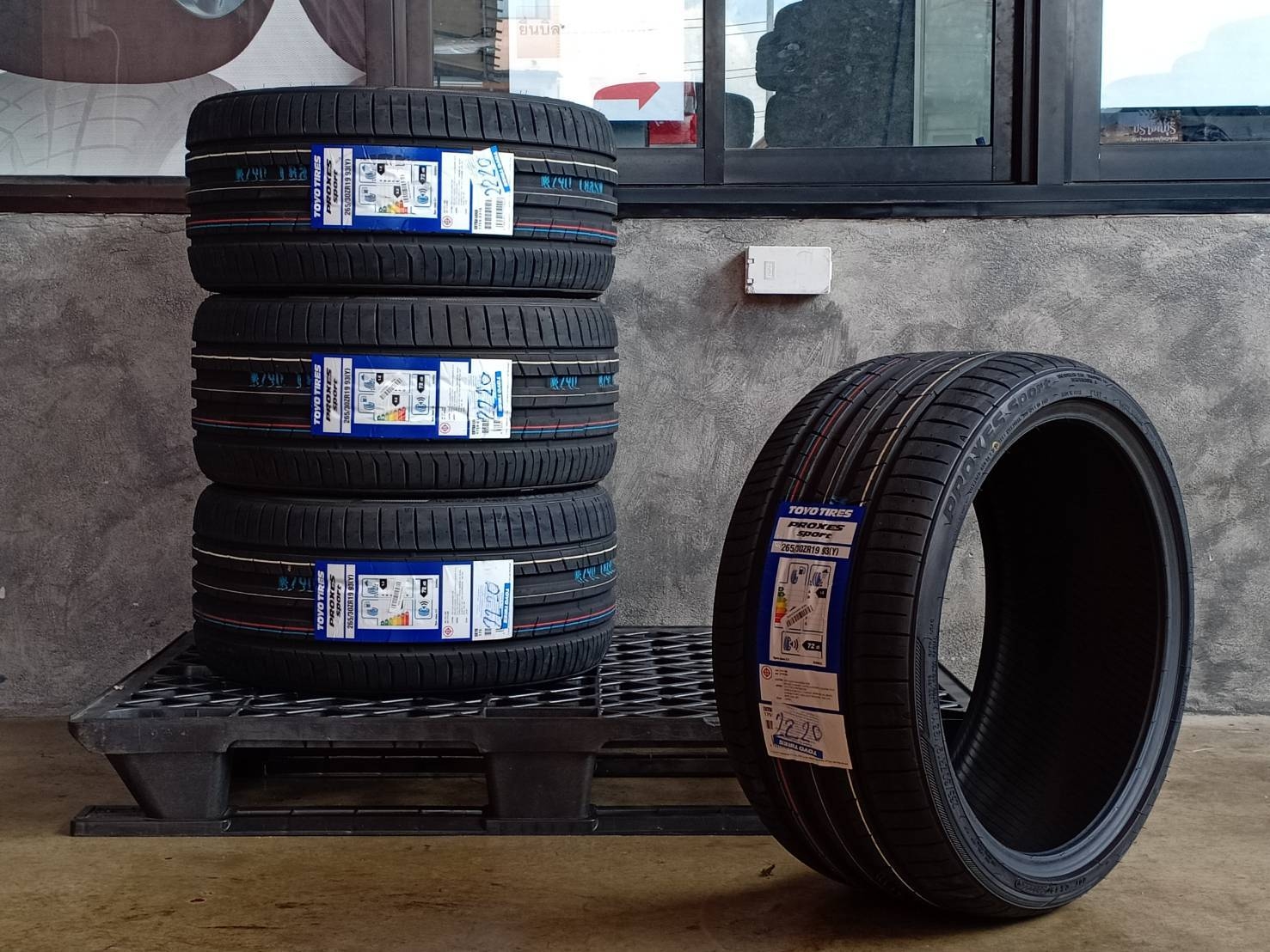 TOYO 265/30ZR19 PROXES SPORT ราคาพิเศษ