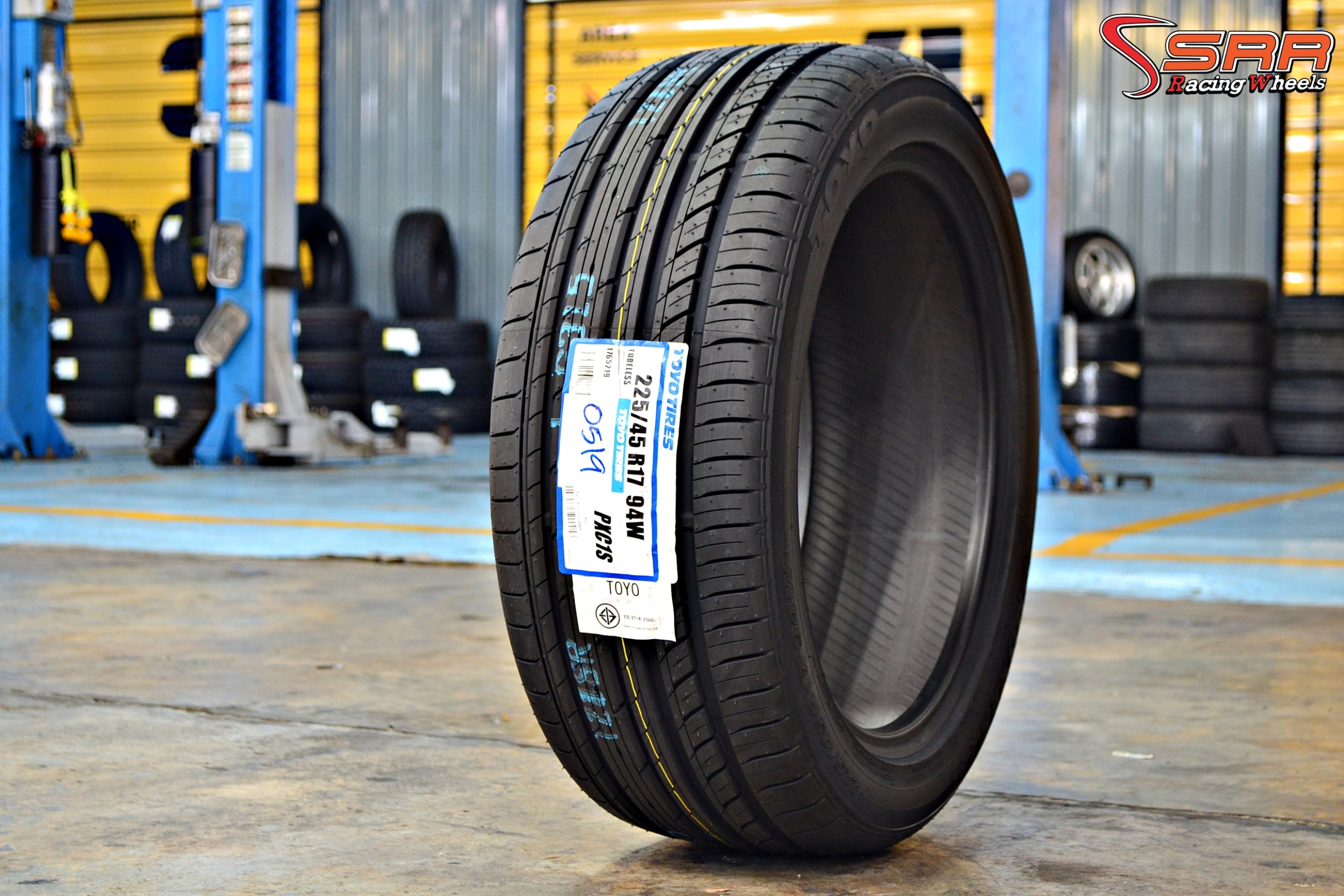 TOYO C1S 225-45-17 ปี19