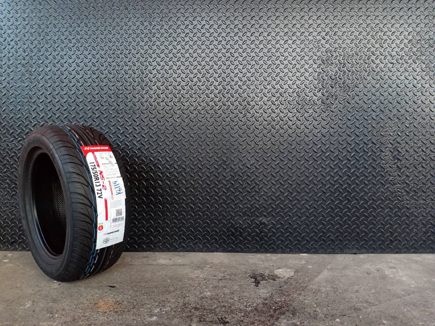 ยางใหม่ใส่ MINI NANKANG NS2 175/50-13 ปี19 ราคาพิเศษ