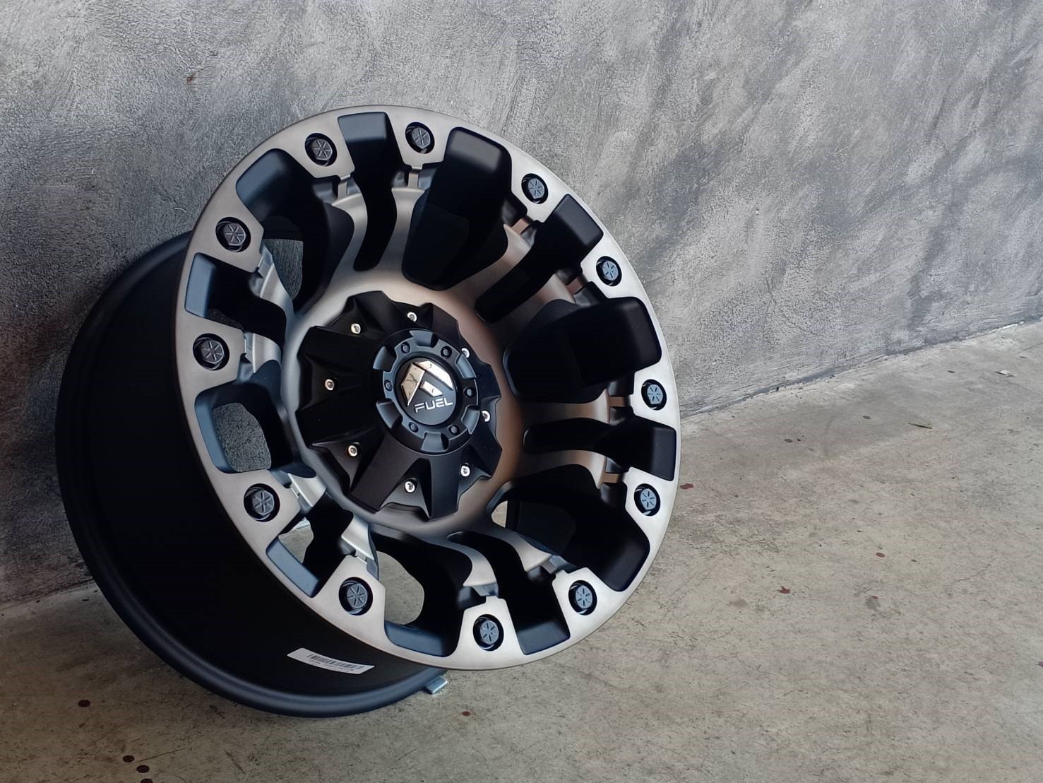 ล้อใหม่ FUEL-VAPOR ขอบ 17X9 6X135/6X139.7 ET+1