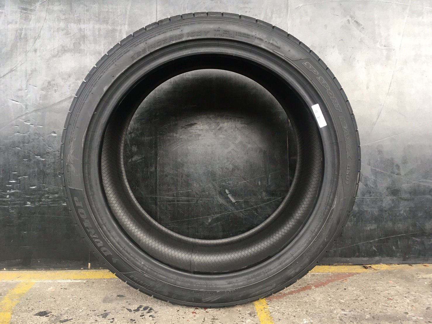 DUNLOP SPMAXX050 PLUS 255/40-19 >JP ปี18 เส้นละ 9500 ปกติ 12000