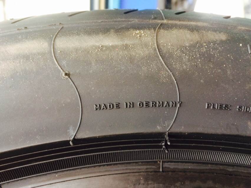 PIRELLI PZERO MO 255/40-18 ขาย 13800 ปี17