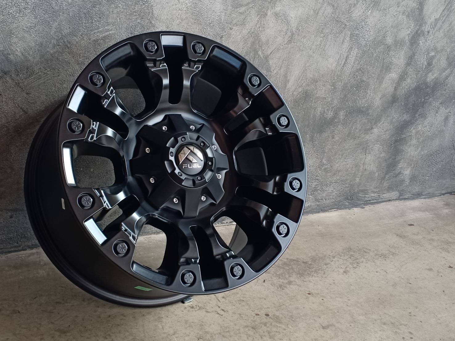 FUEL-VAPOR 18X9 6X135/6X139.7 +20 106.1 MATTE BLACK