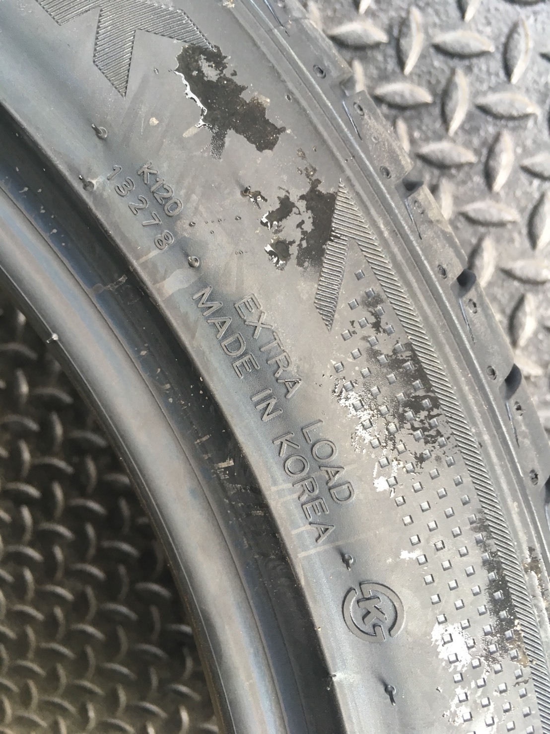 HANKOOK V12 EVO-2 215-45-18 เส้น 4800 ปี 18