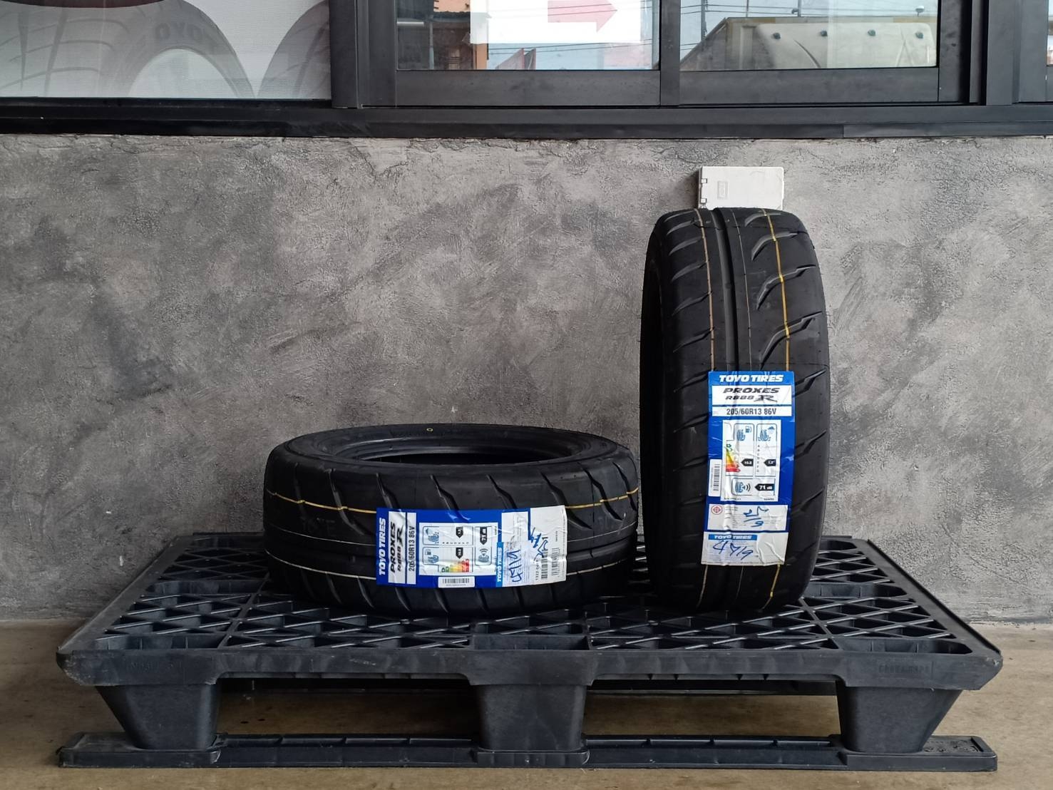 TOYO 205/60R13 PROXES R888R 86V MADE IN JAPAN