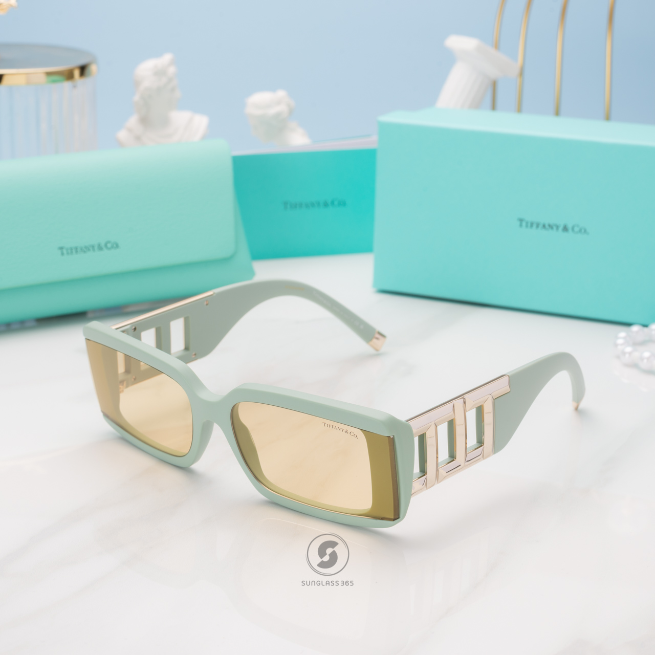 แว่นกันแดด TIFFANY & Co. TF4197 8365/8