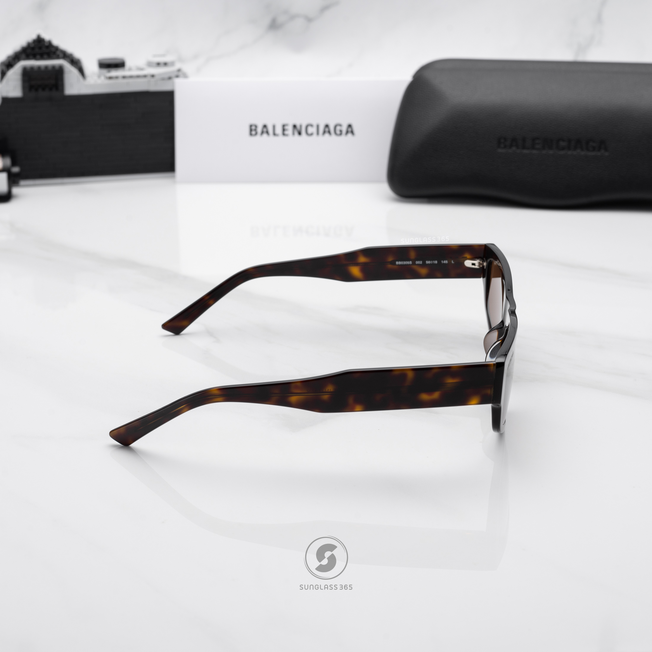 แว่นกันแดด Balenciaga BB0305S 002