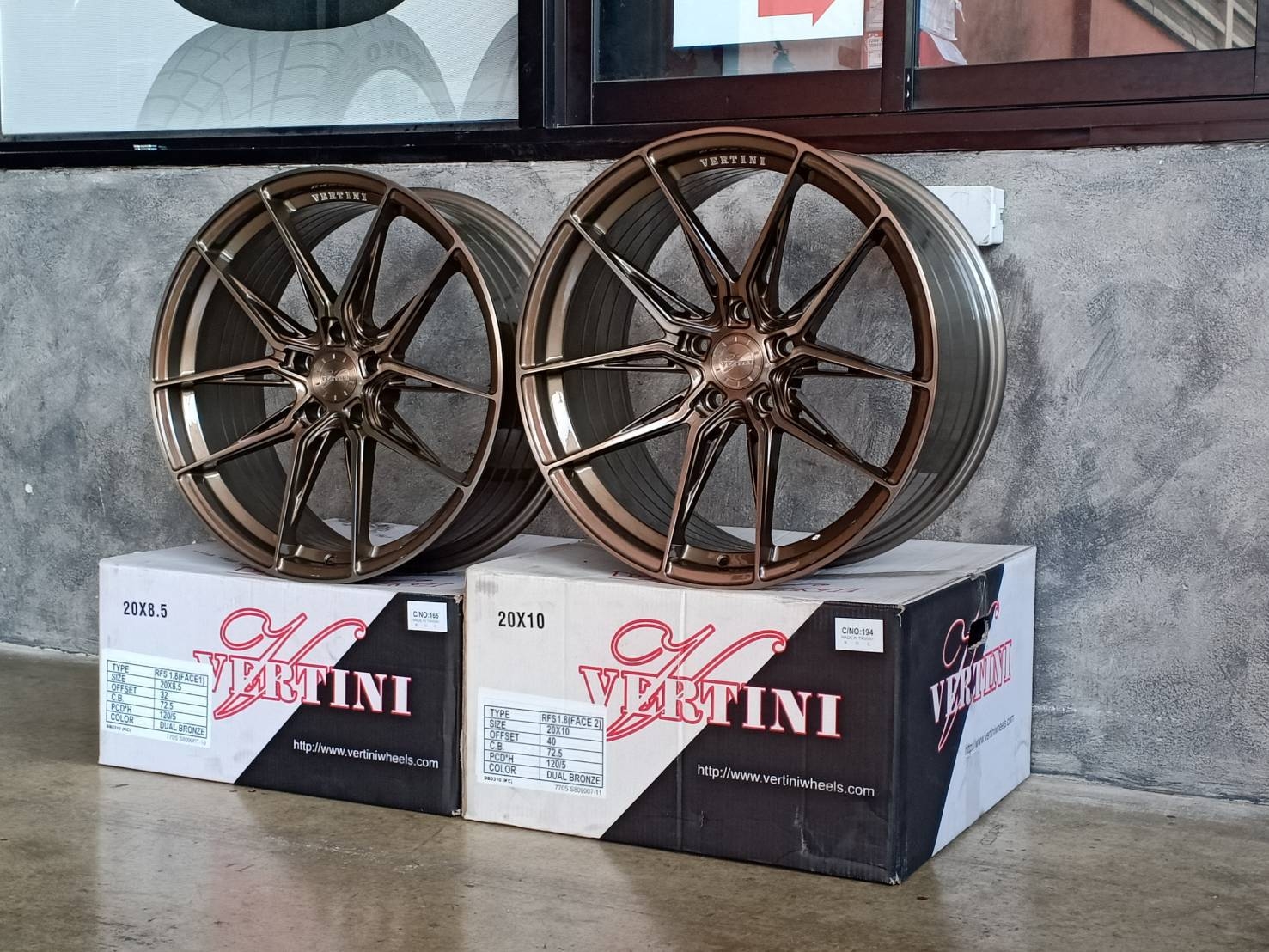 ล้อแท้ VERTINI RFS1.8 ขอบ20