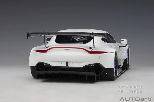 โมเดลรถเหล็ก โมเดลรถยนต์ Aston Martin Vantage GTE 2018 2