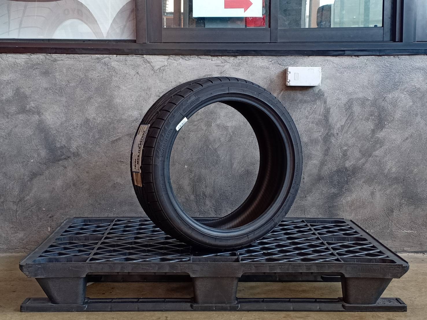 TOYO 205/40R17 PROXES TR1 84W MADE IN JAPAN