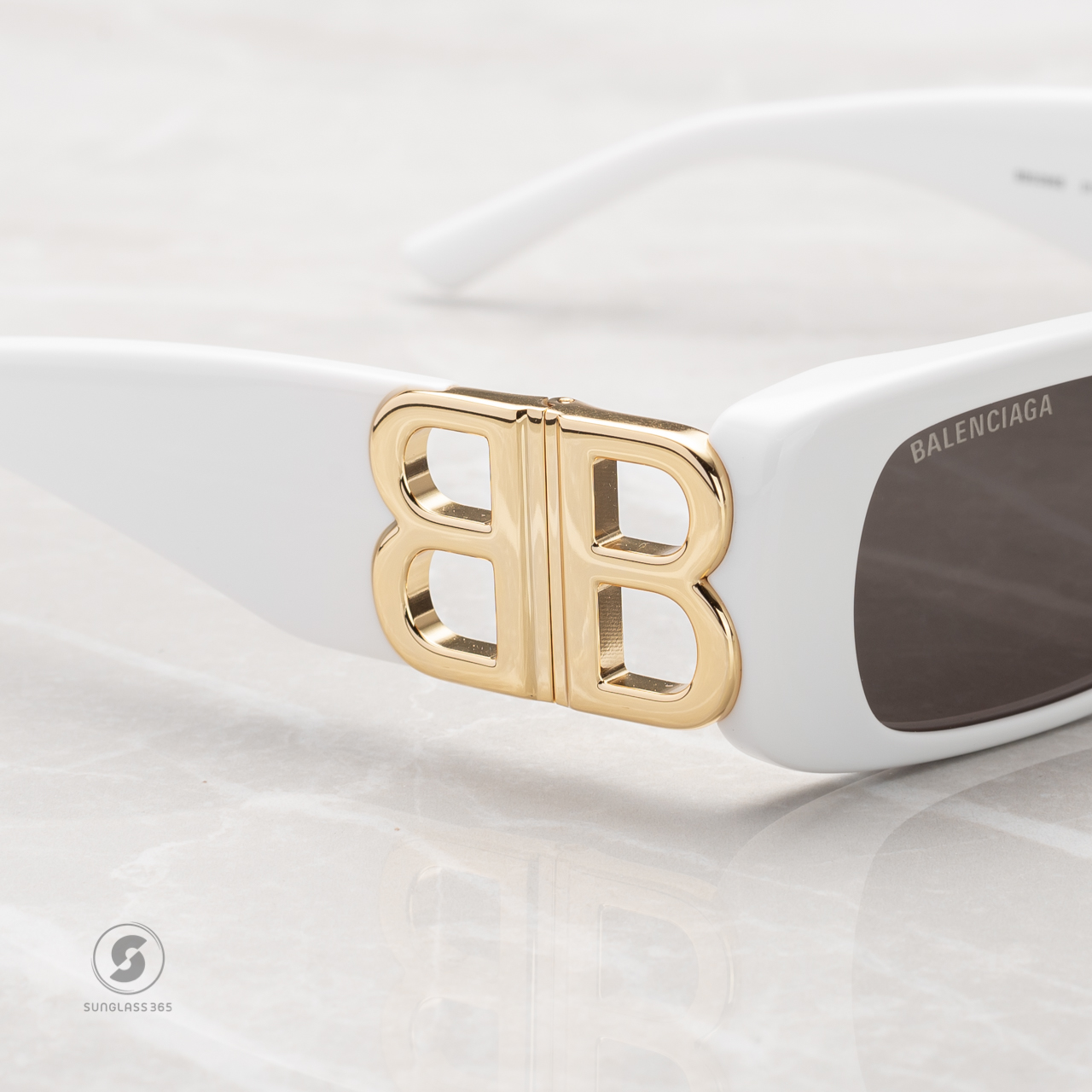 แว่นกันแดด Balenciaga Dynasty Rectangle BB0096S 011