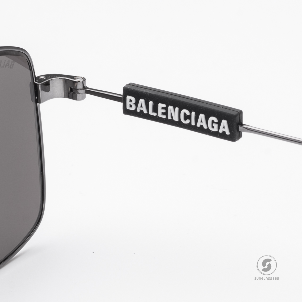 แว่นกันแดด Balenciaga BB0116SA 001