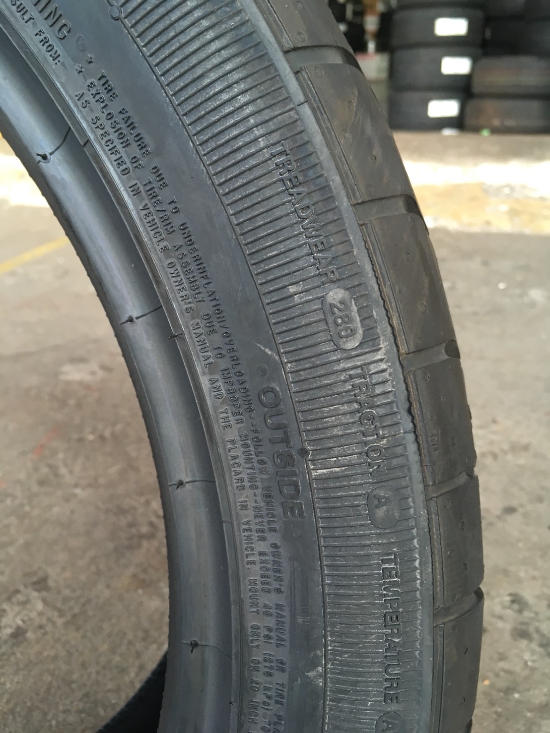 CONTINENTAL CONTACT LR 275/40R20 เส้น 7500 ปกติ 15500 ปี16 ราคาพิเศษ จำนวนจำกัด