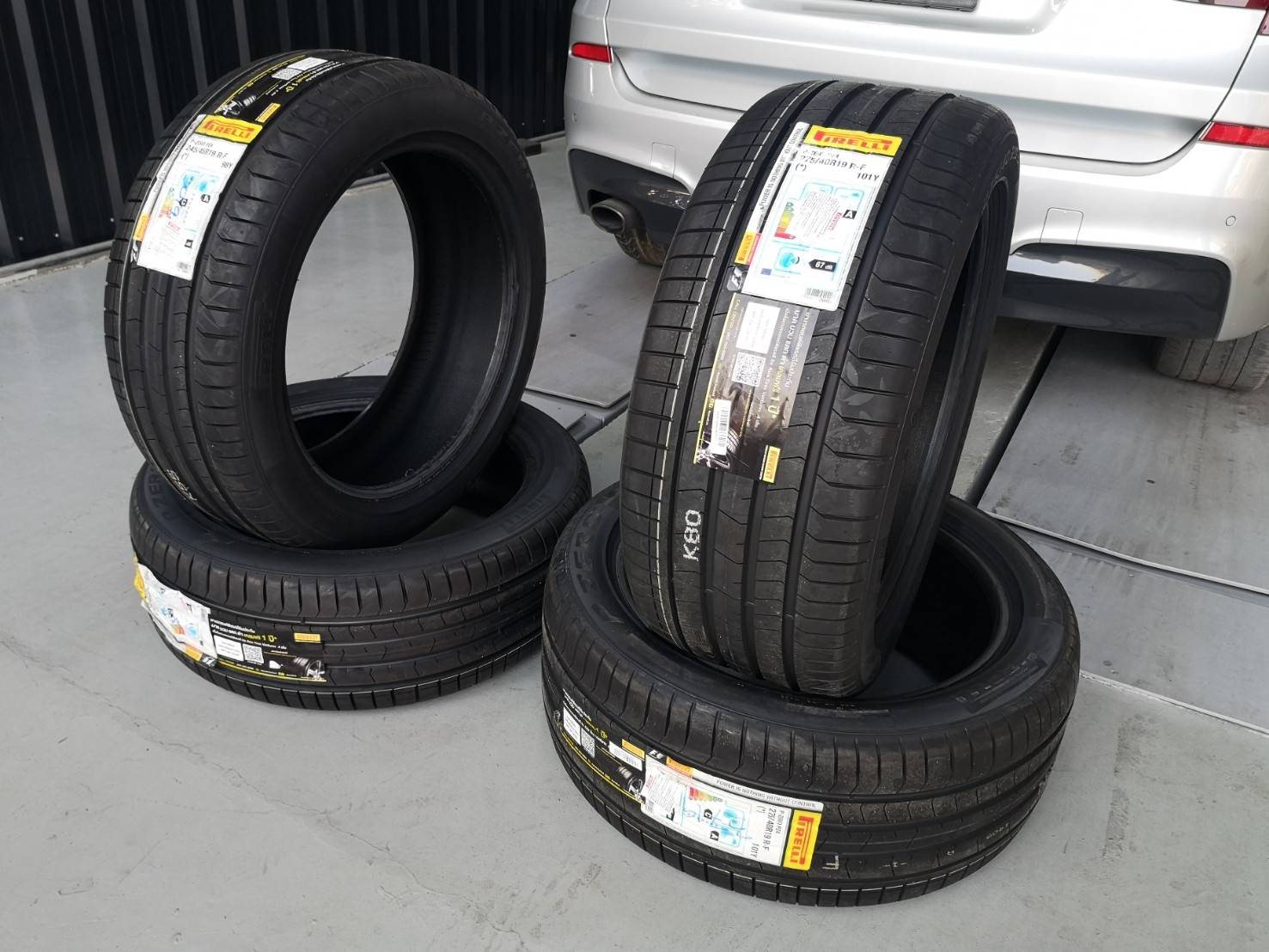 ยางPIRELLI PZERO (PZ4) (ยางrunflat) 245/45R19 275/40R19