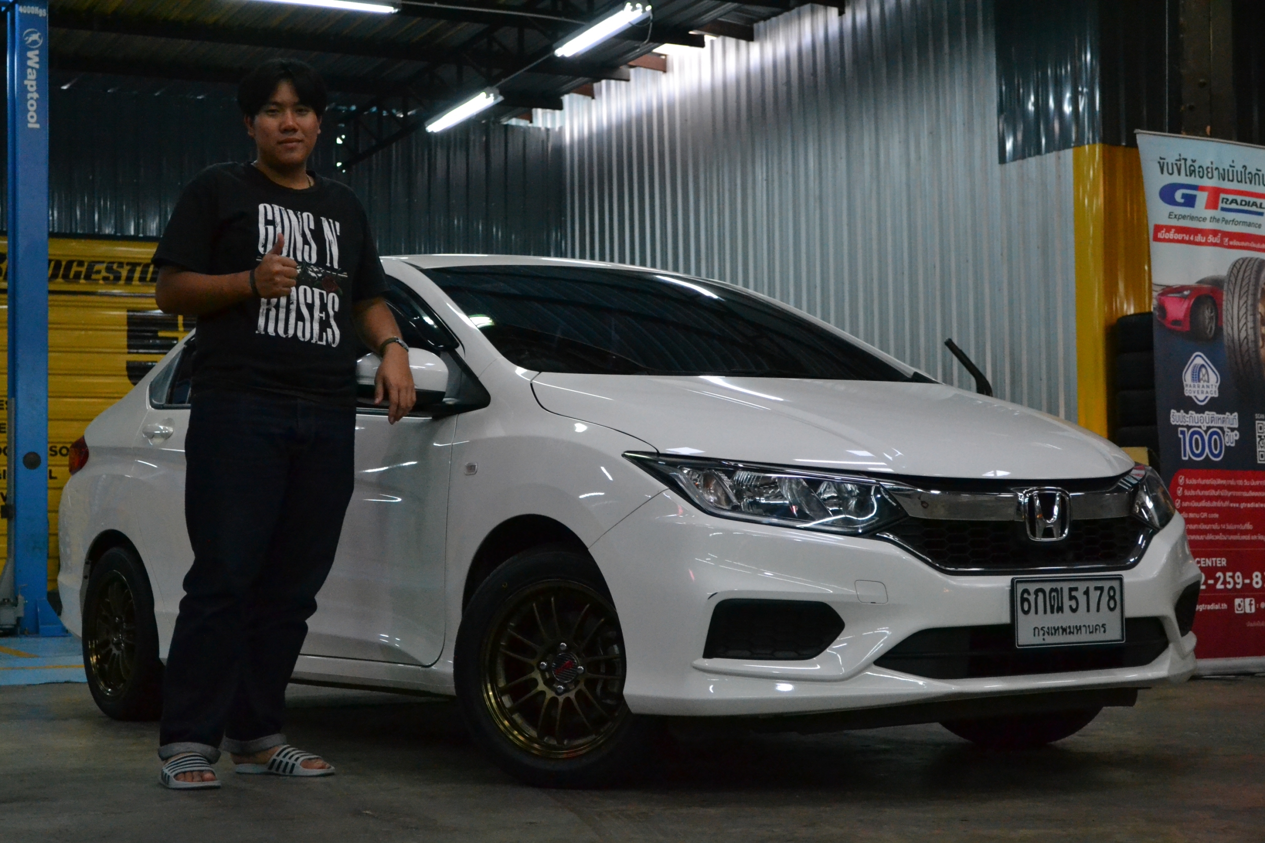 ล้อใหม่ RE30 ขอบ15 พร้อมยางชุด 12500 ปกติ 19500