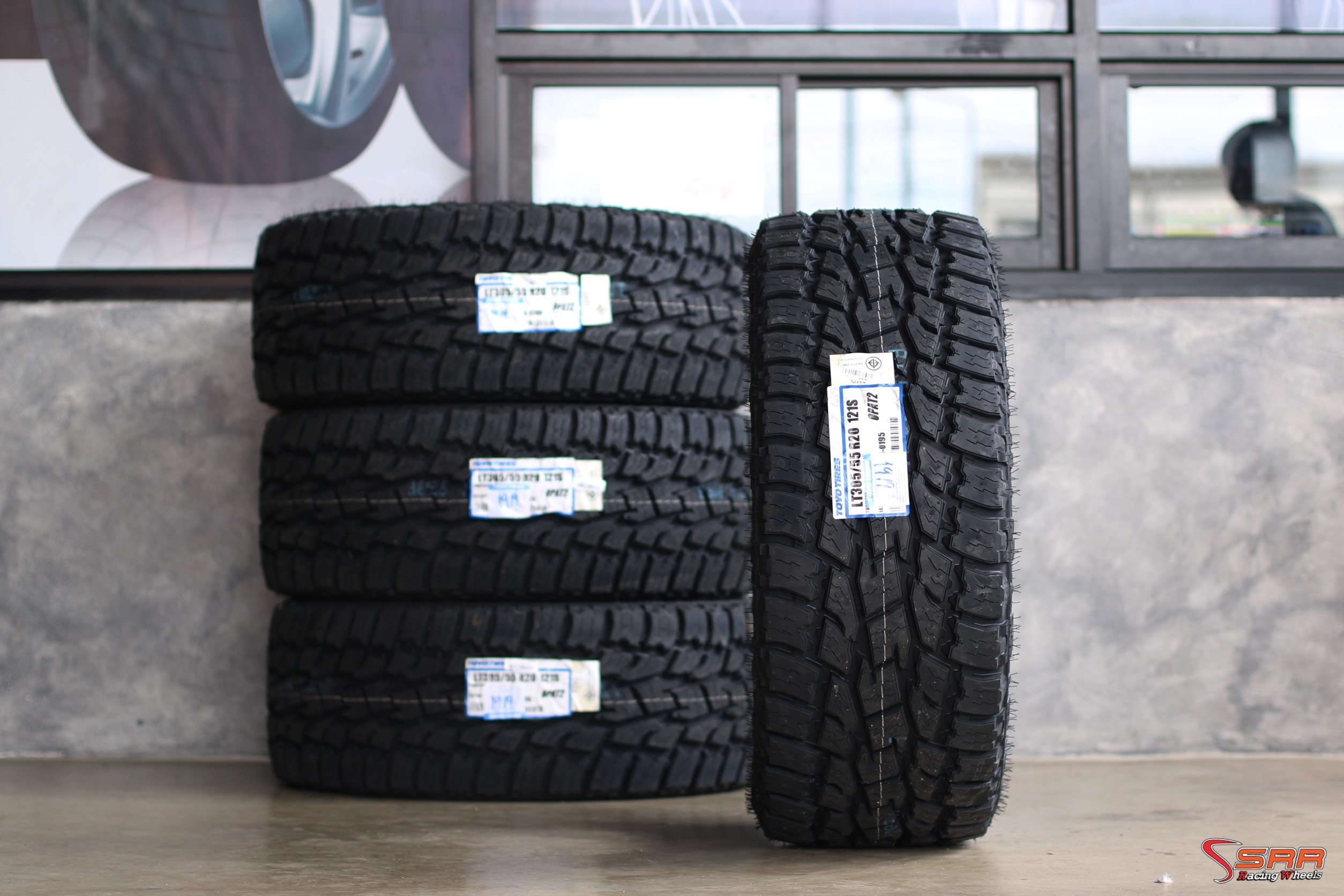 ยางเข้าใหม่ ลดราคา TOYO OPAT2 305/55R20 121S Y19