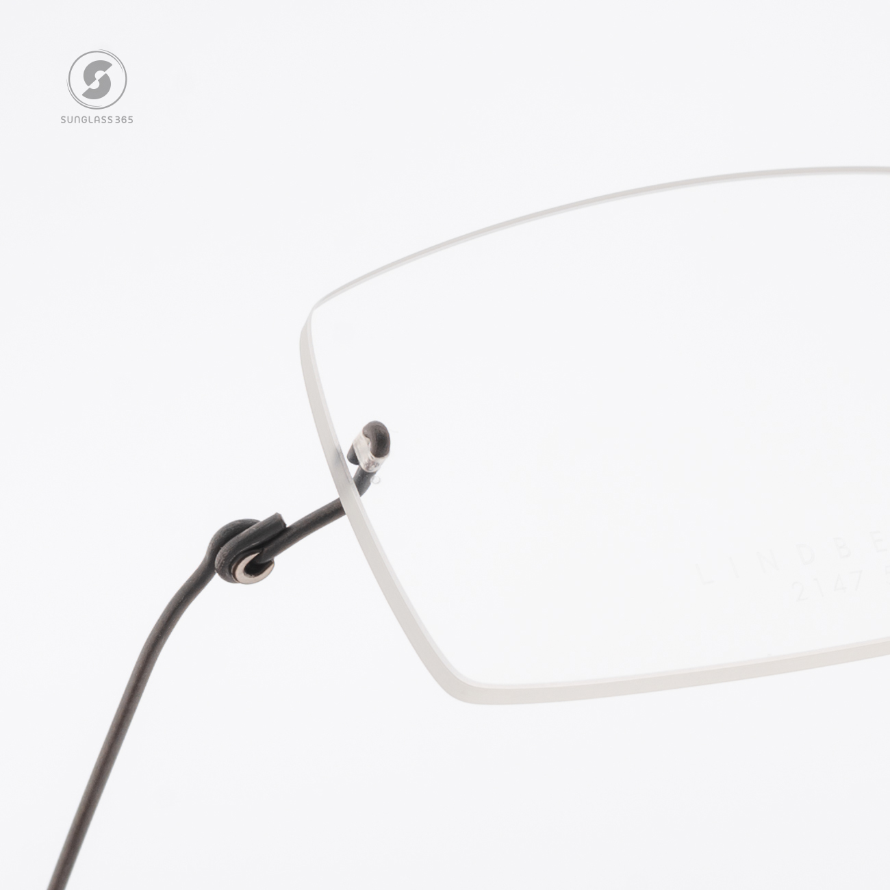 แว่นสายตา Lindberg Spirit Titanium SPI2147 13C86 083 U9
