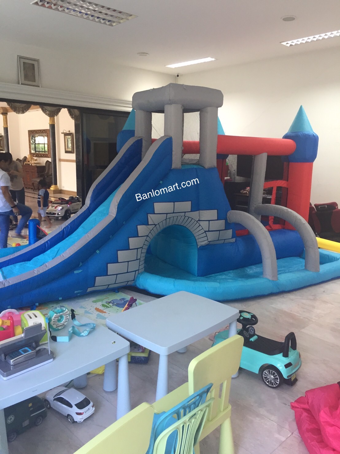 บ้านลมปราสาทน้ำ