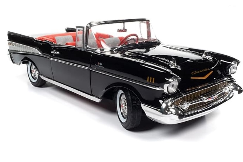โมเดลรถ โมเดลรถยนต์ James Bond 1957 Chevrolet Bel Air 2
