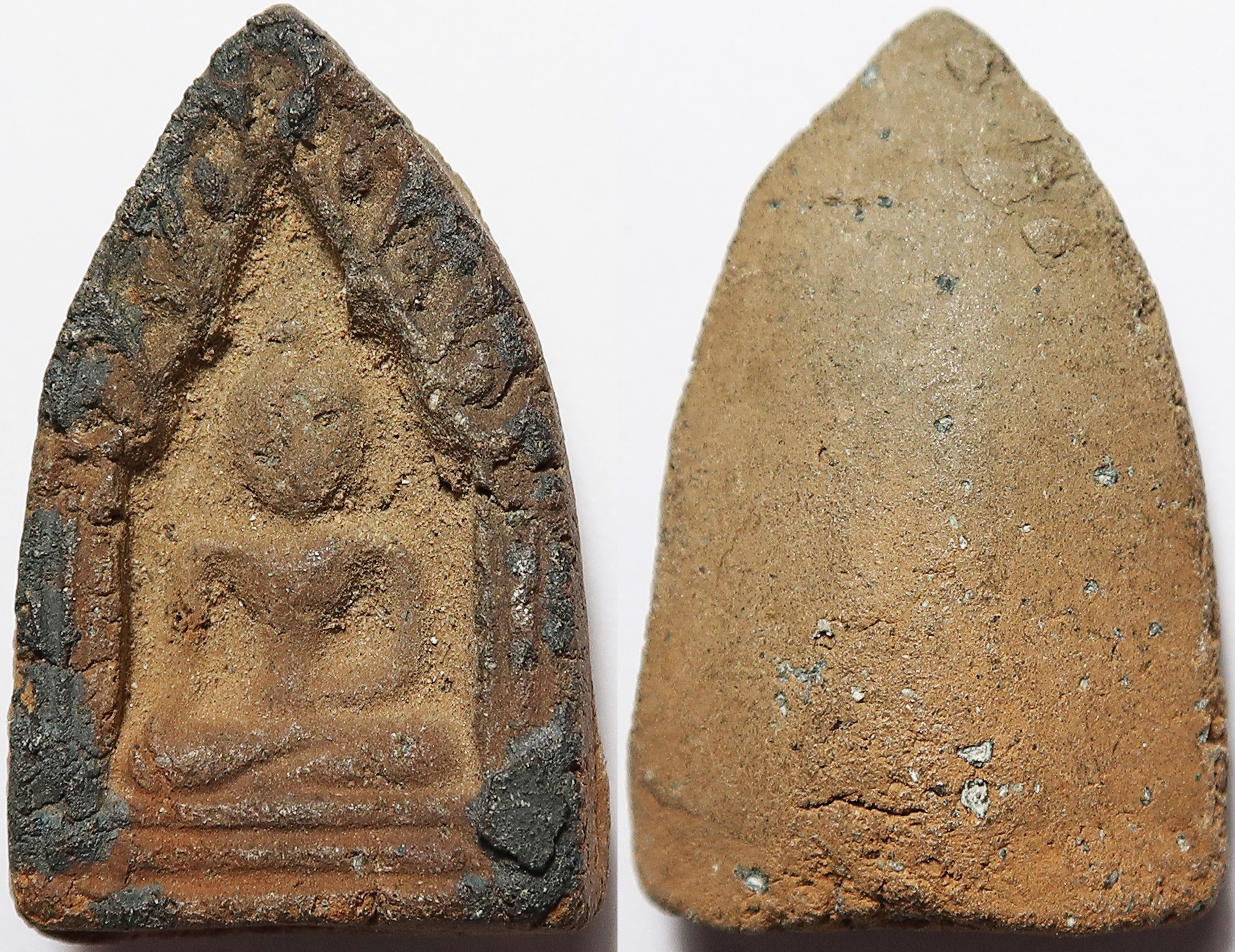 616 พระขุนแผนซุ้มเรือนแก้ว เนื้อดินเผา ลงกรุ เก่า