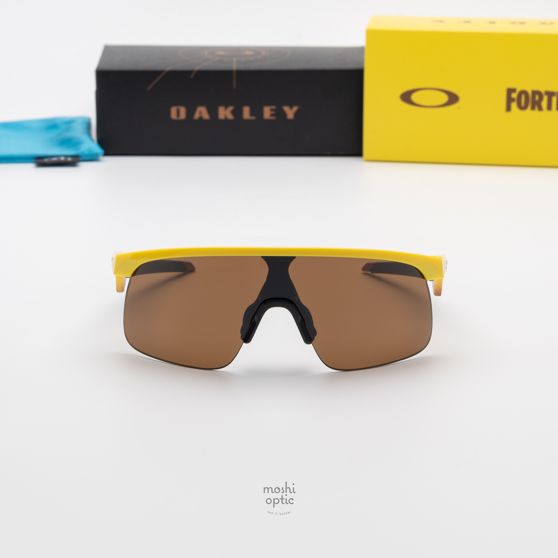 Oakley Resistor OJ9010-28 Yellow Prizm Tungsten