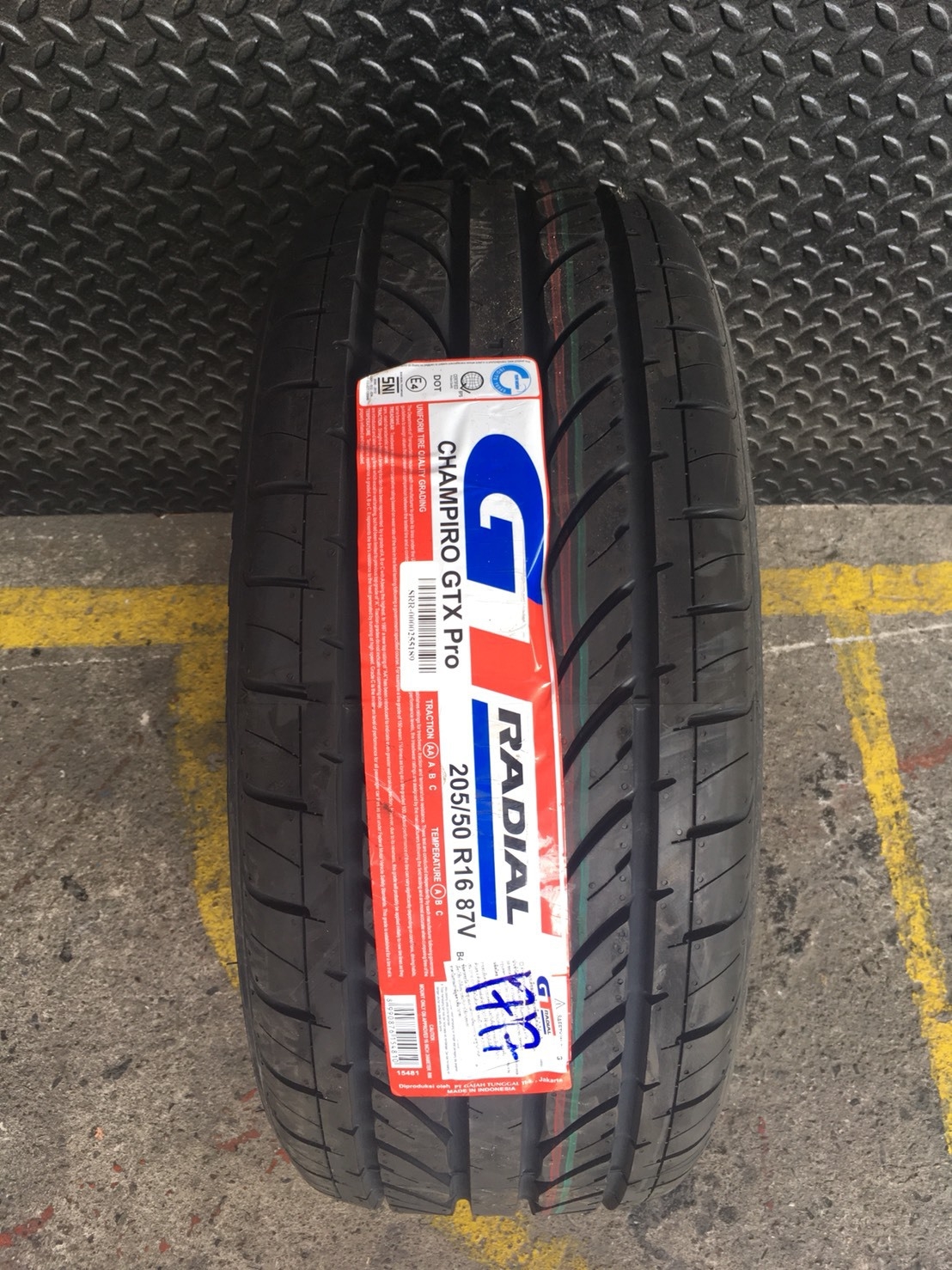 GT-RADIAL CHAMPIRO GTX PRO 205-50-16 เส้น 1500 ปี16 ปกติ2500