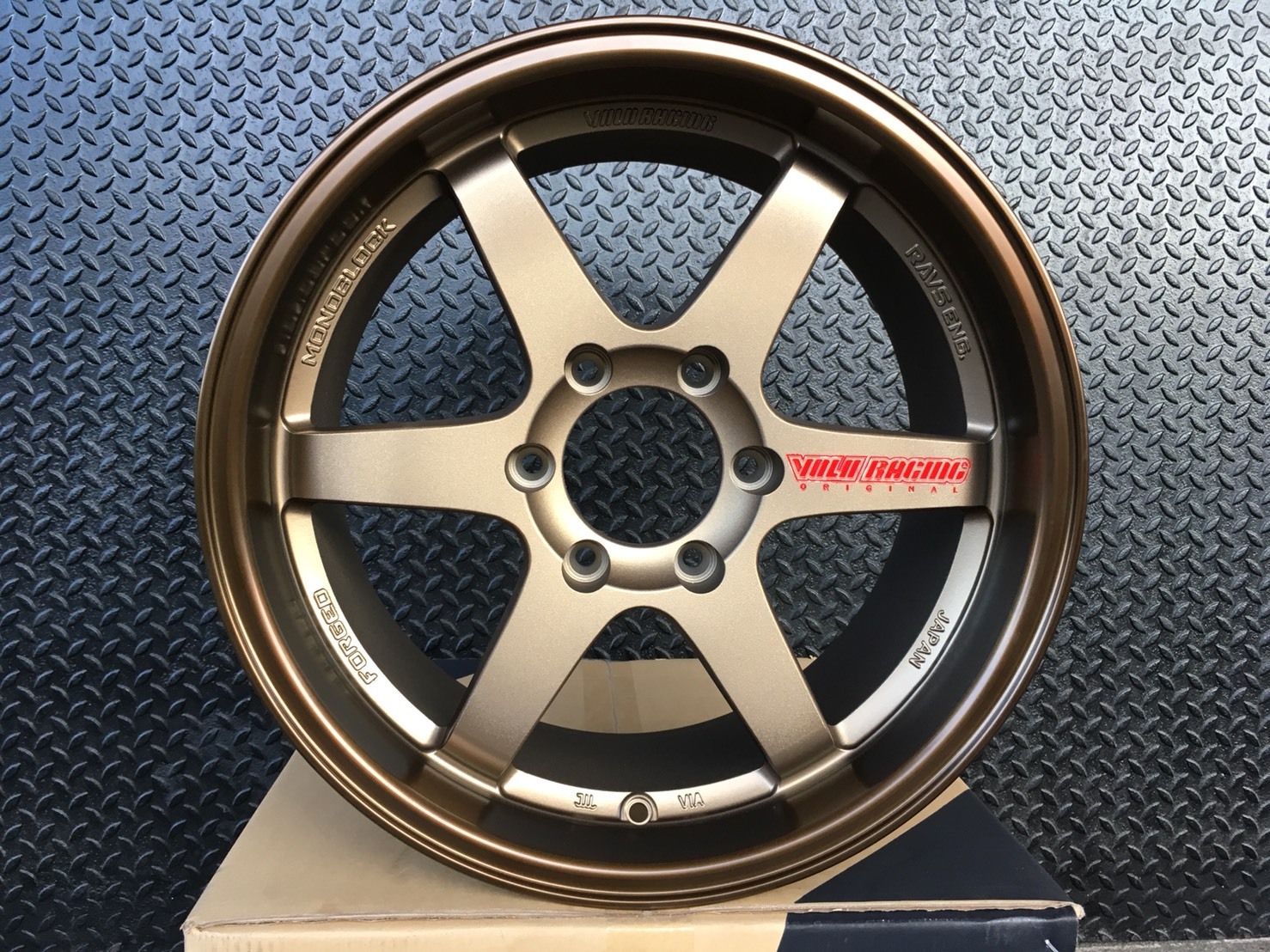 TE37SPP หยอดแดง ขอบ18