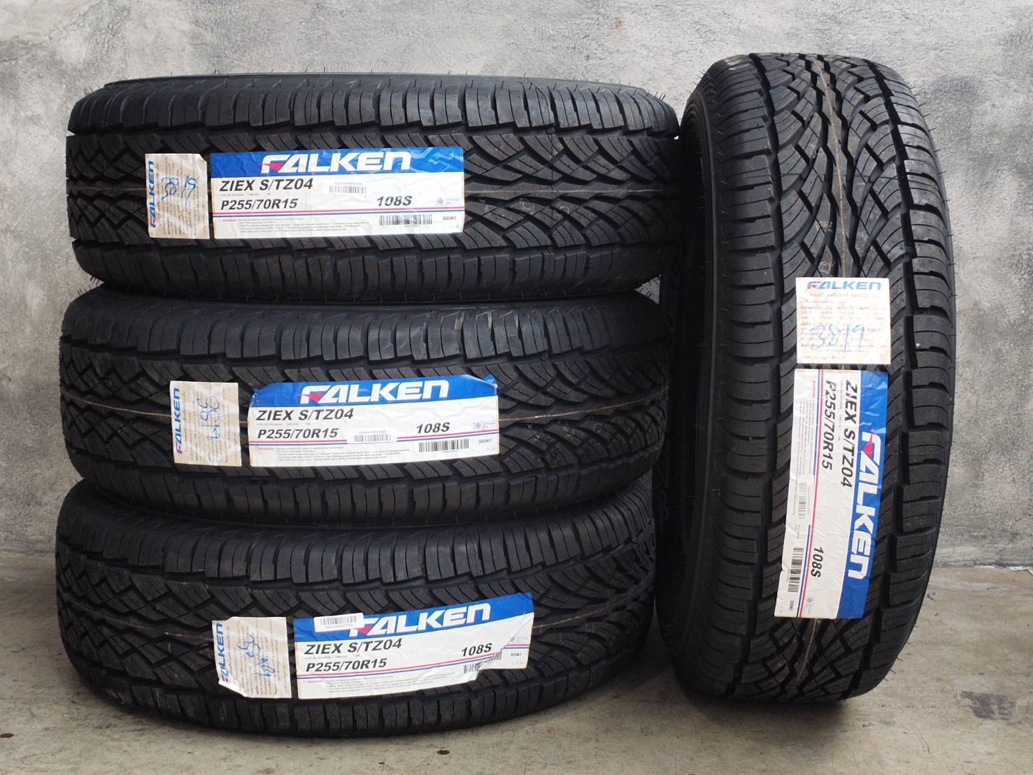 FALKEN ZIEX S/TZ04 255/70R15