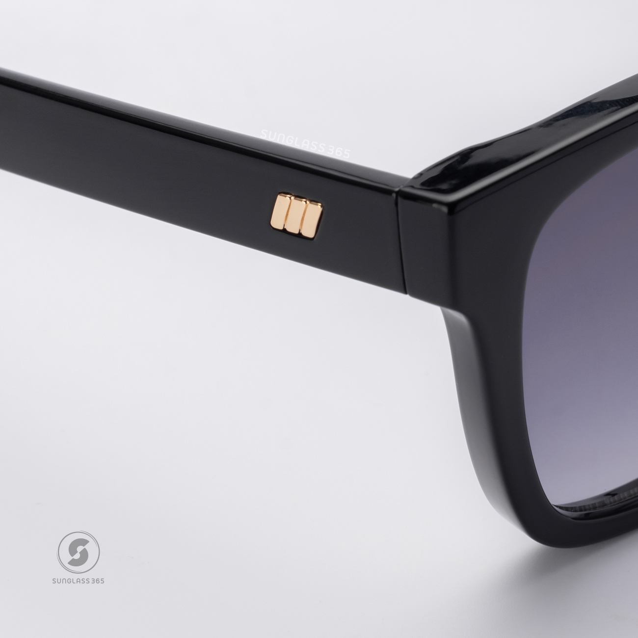 แว่นกันแดด Le Specs LSP2452352 Elixir Black