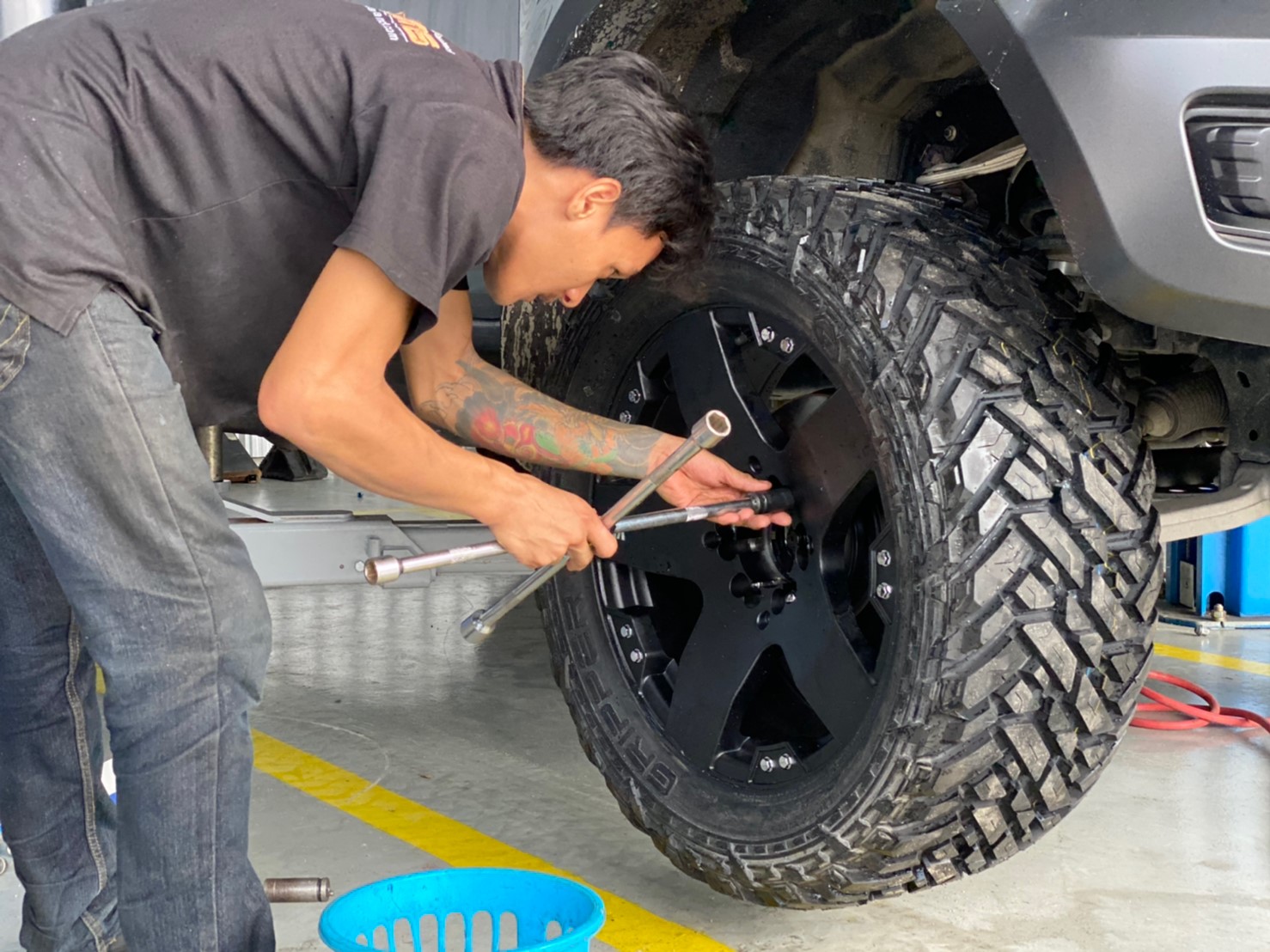 ล้อแท้ CAPTAINAMERICA ขอบ20 ใส่ RAPTOR