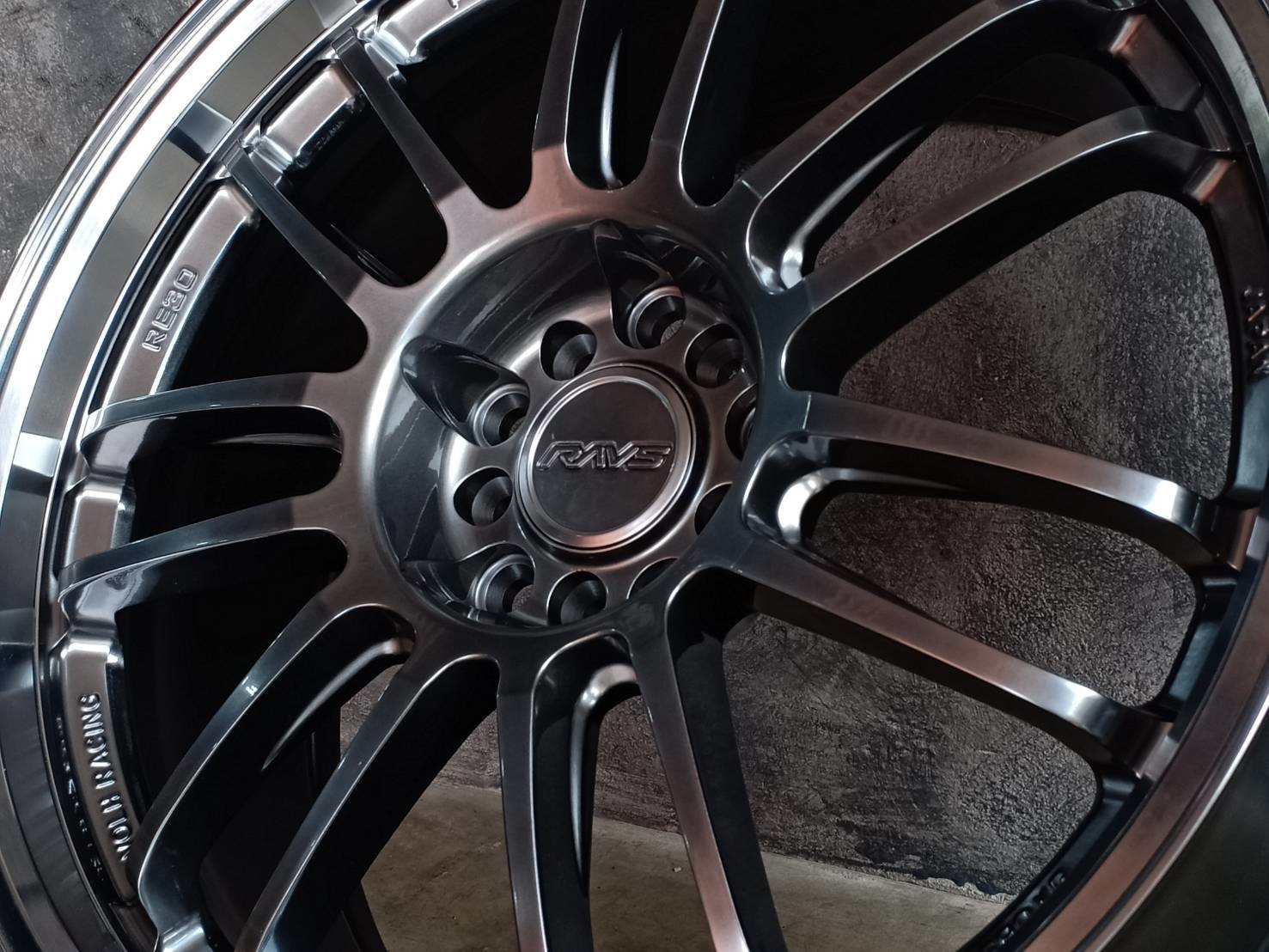 RE30 FLOWFORMING ล้อเบา ขอบ18 ราคาพิเศษ