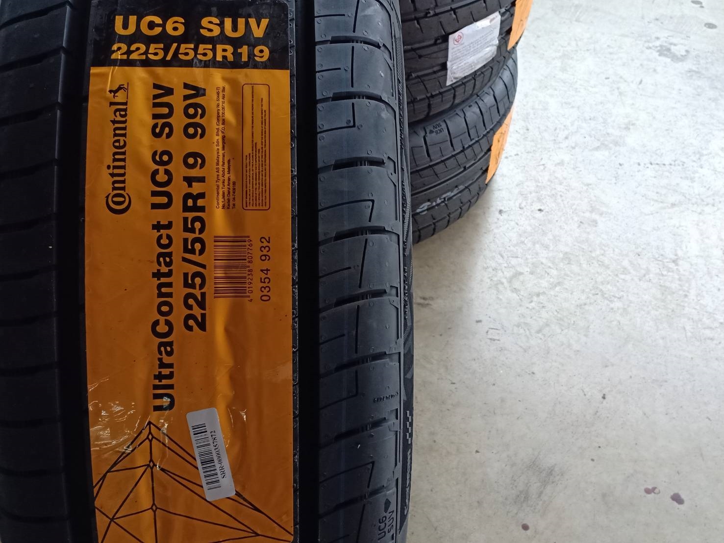 CONTINENTAL UC6 225/55-19 ปี19 ลดราคา