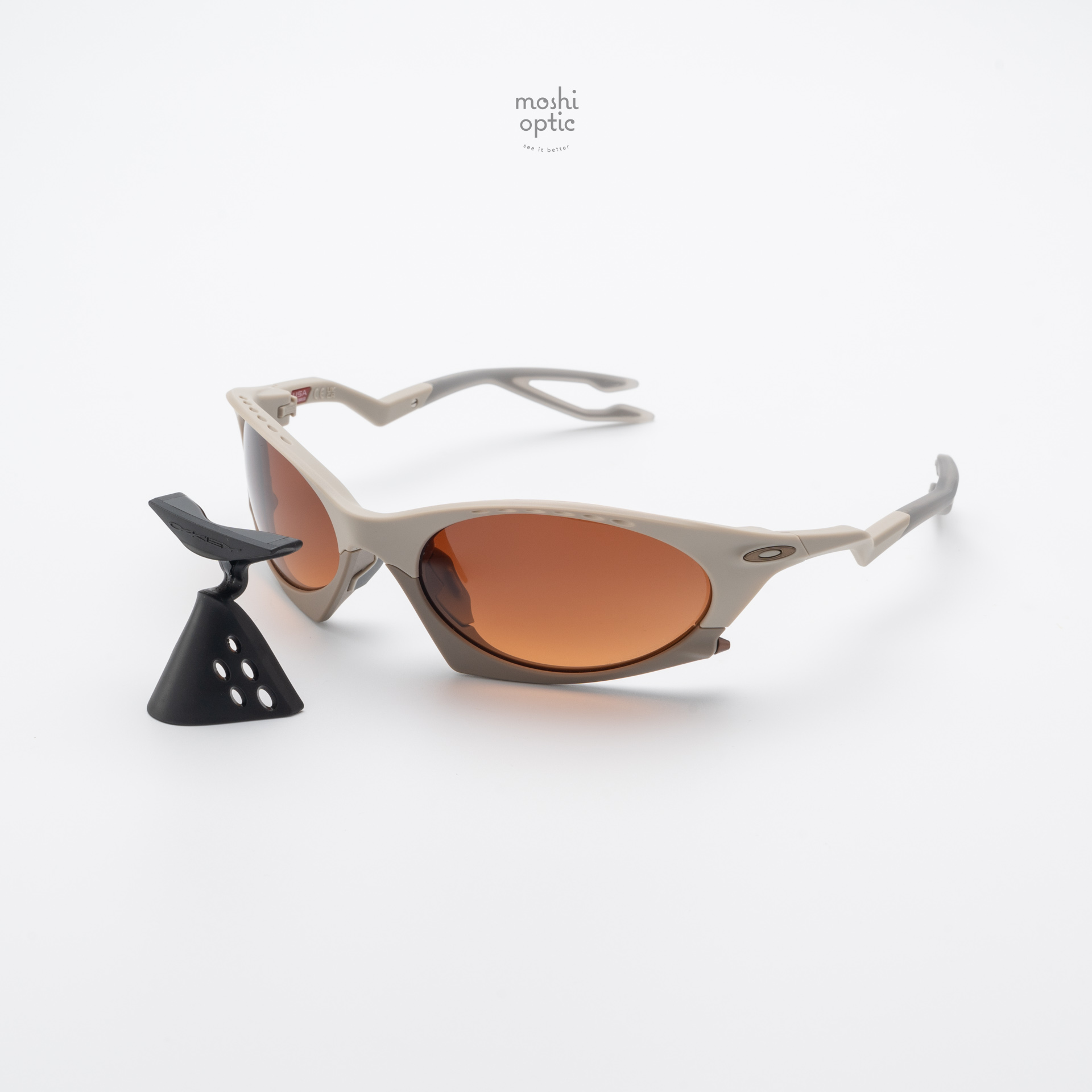 OAKLEY Plantaris OO9437-02 Matte Sand Prizm Brown Gradient