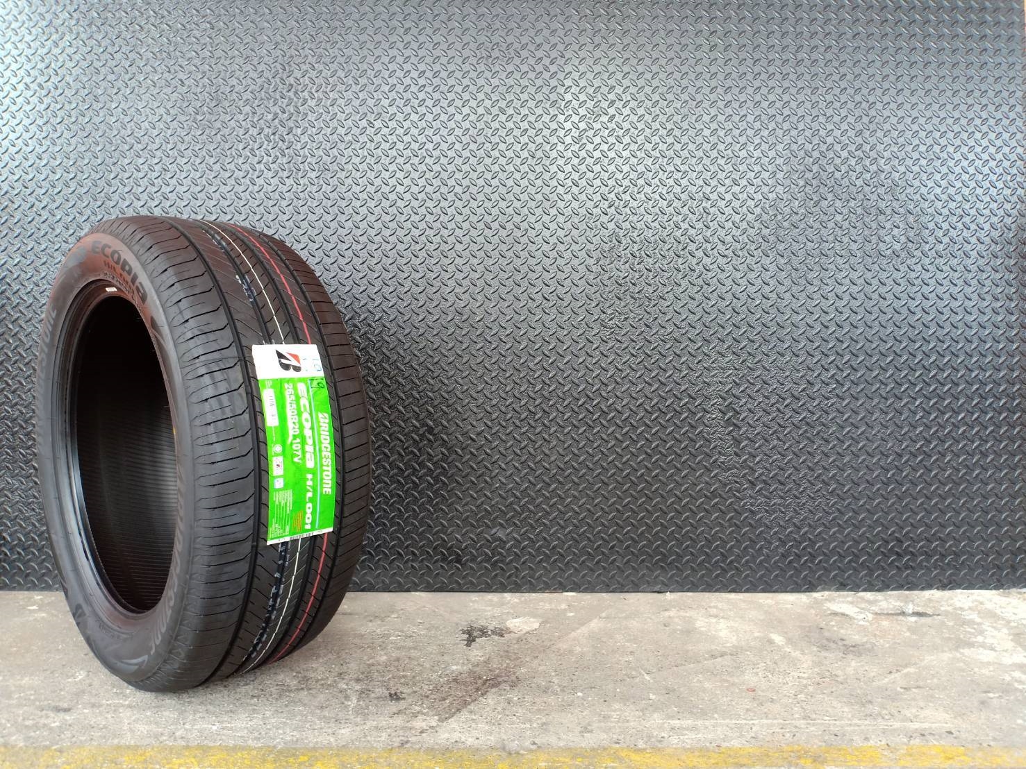 BRIDGESTONE ECOPIA H/L001 265/50-20 ราคาพิเศษ