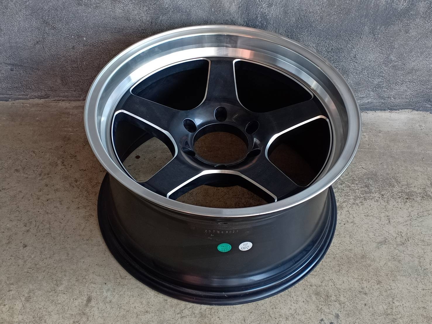WELD RTS ขอบ18 ขายโละ ลดราคา