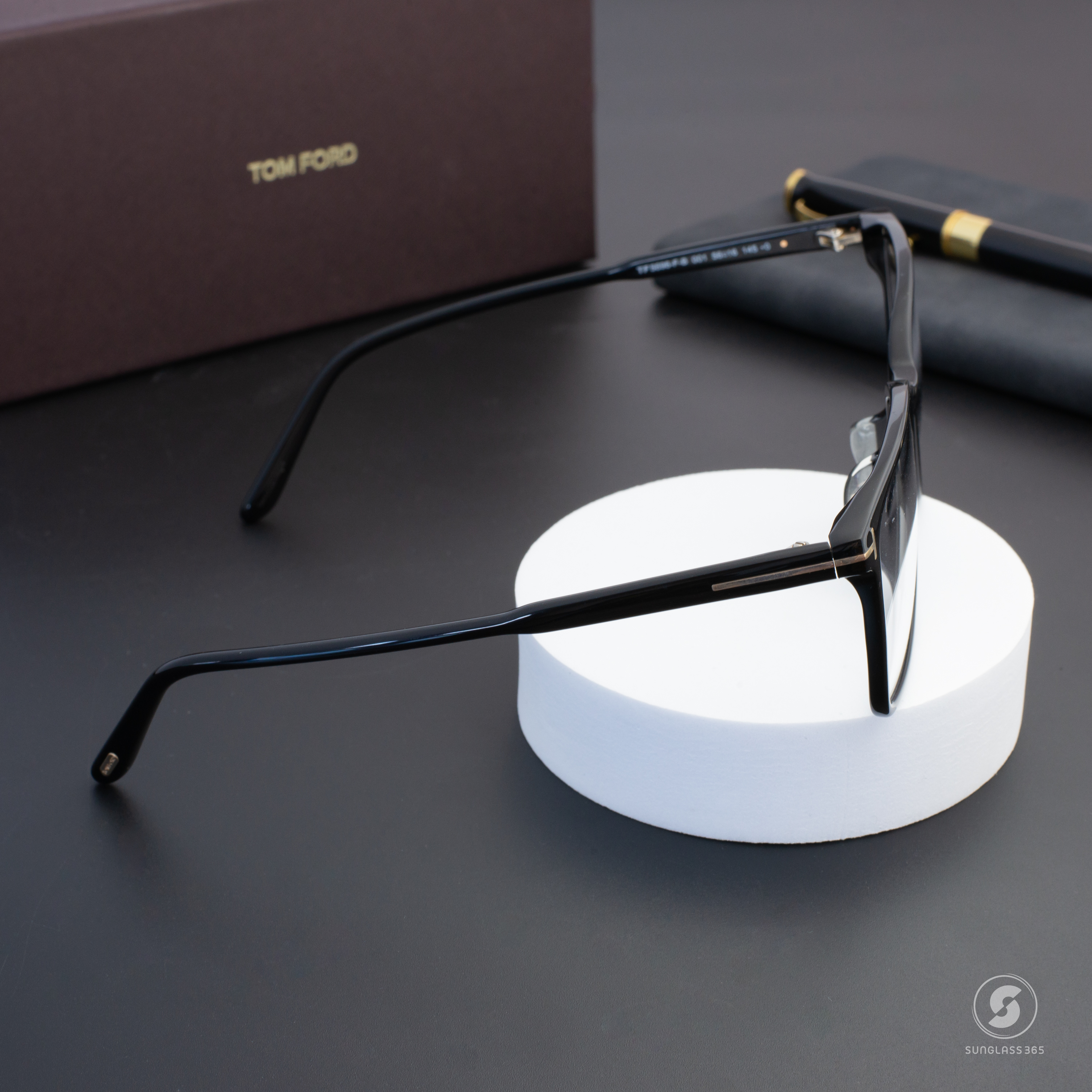 กรอบแว่น TOM FORD TF5696 001