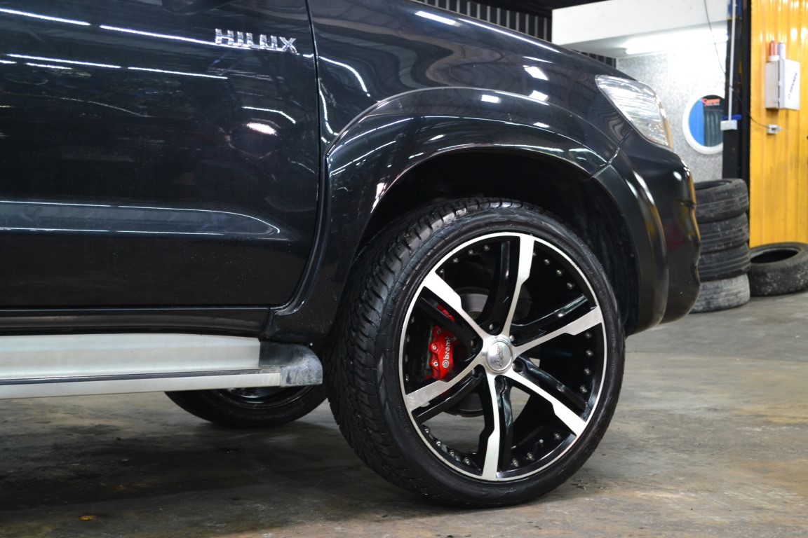 SUNNY 265/40-22 เส้น 3250 บาท ปกติ 4800 บาท ลด คุ้ม