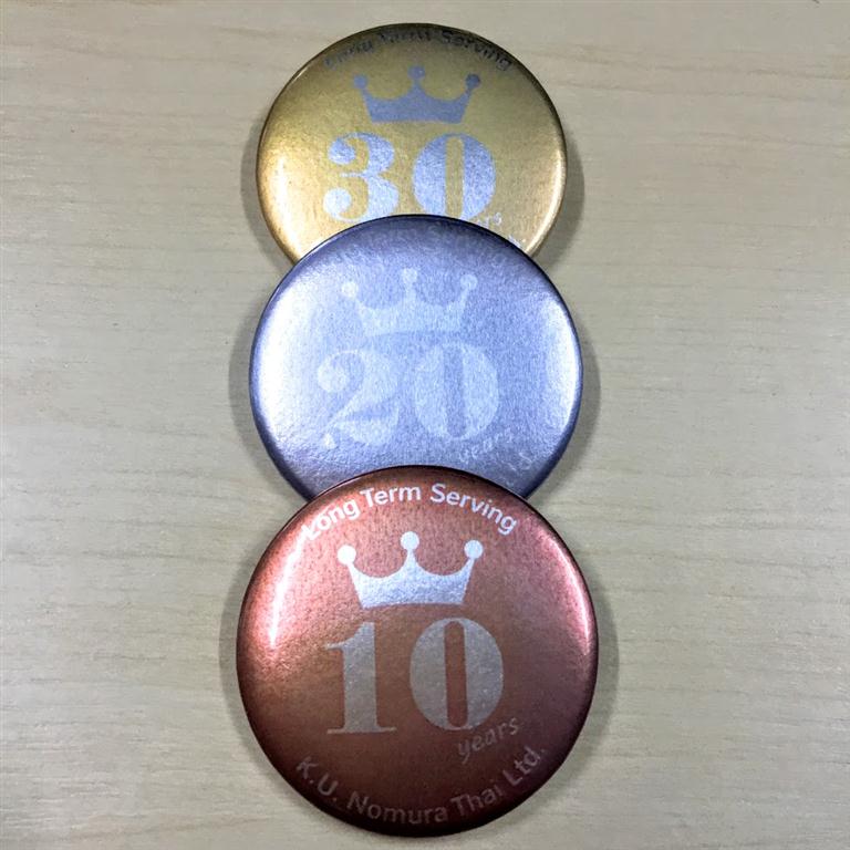 เข็มกลัด รับทําเข็มกลัด สีทอง สีเงิน สีทองแดง ผลิตเข็มกลัดด่วน รับทํเข็มกลัดพรีเมี่ยม