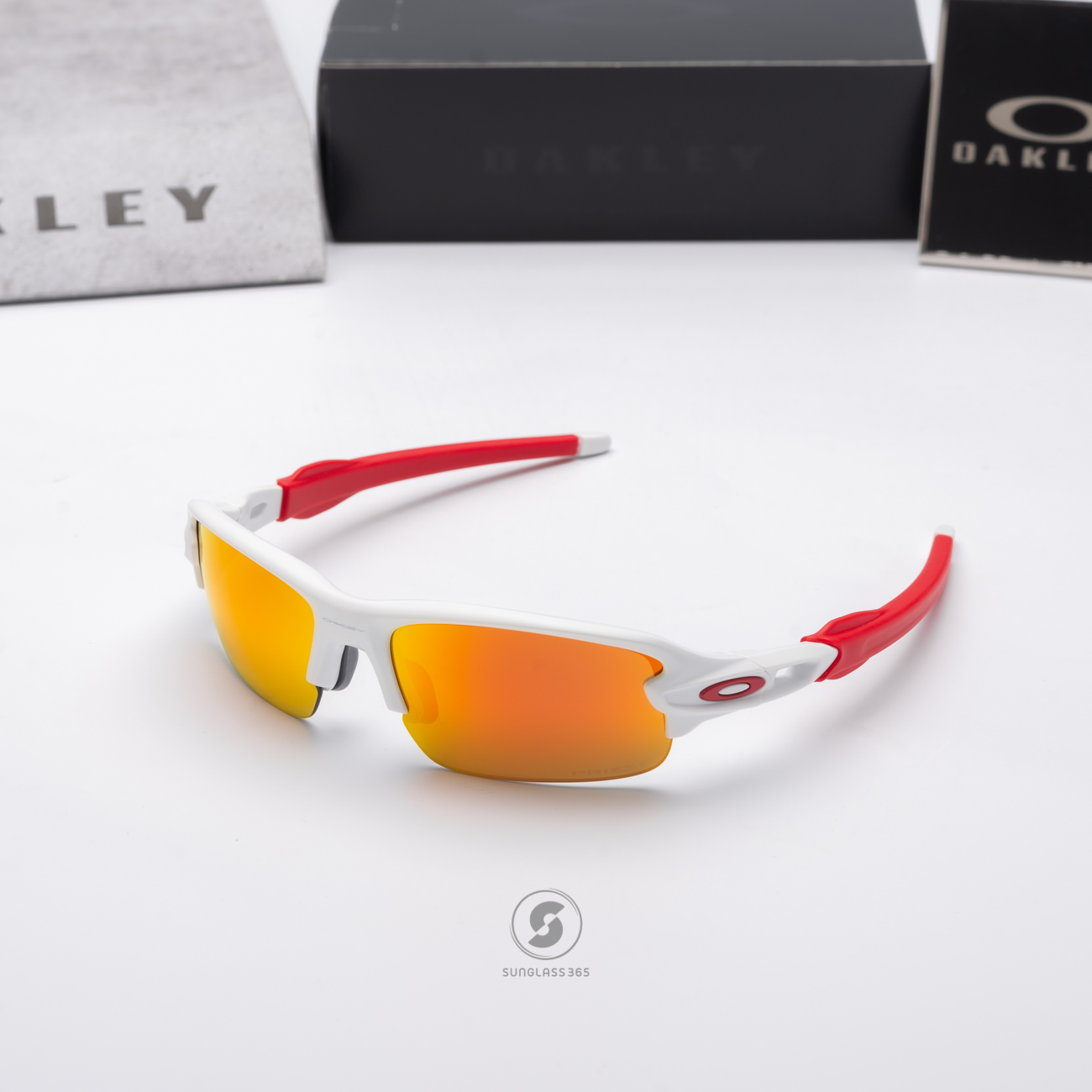 Oakley OJ9008-09 Flak XXS Matte White Prizm Ruby