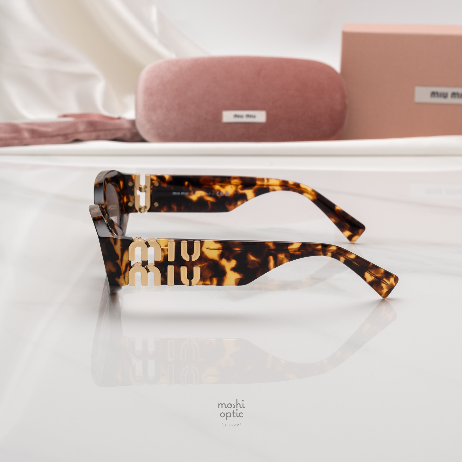 แว่นกันแดด Miu Miu Glimpse MU11WS 14L20I