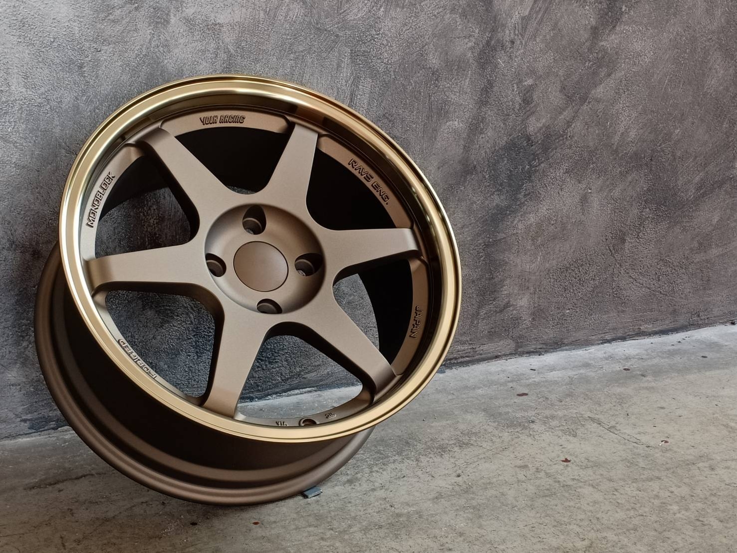 TK-37 17X8 4X114.3 35 73.1 LP/BR