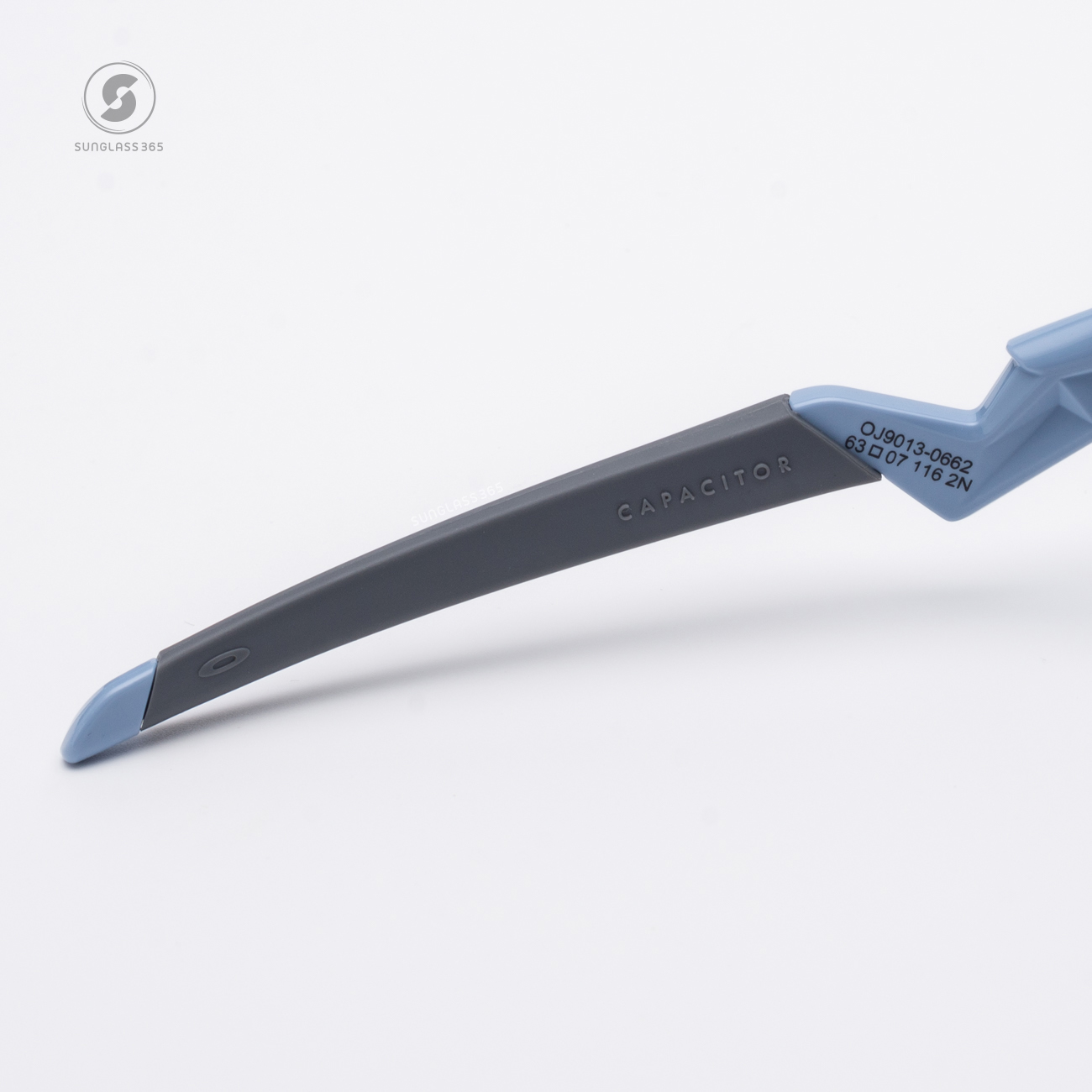 Oakley Capacitor OJ9013-06 Polished Stonewash Prizm Road