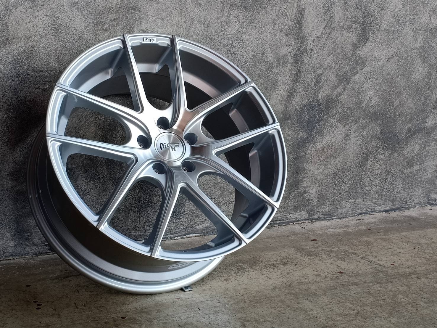 ล้อแท้ NICHE-TARGA ขอบ19 ราคาถูก