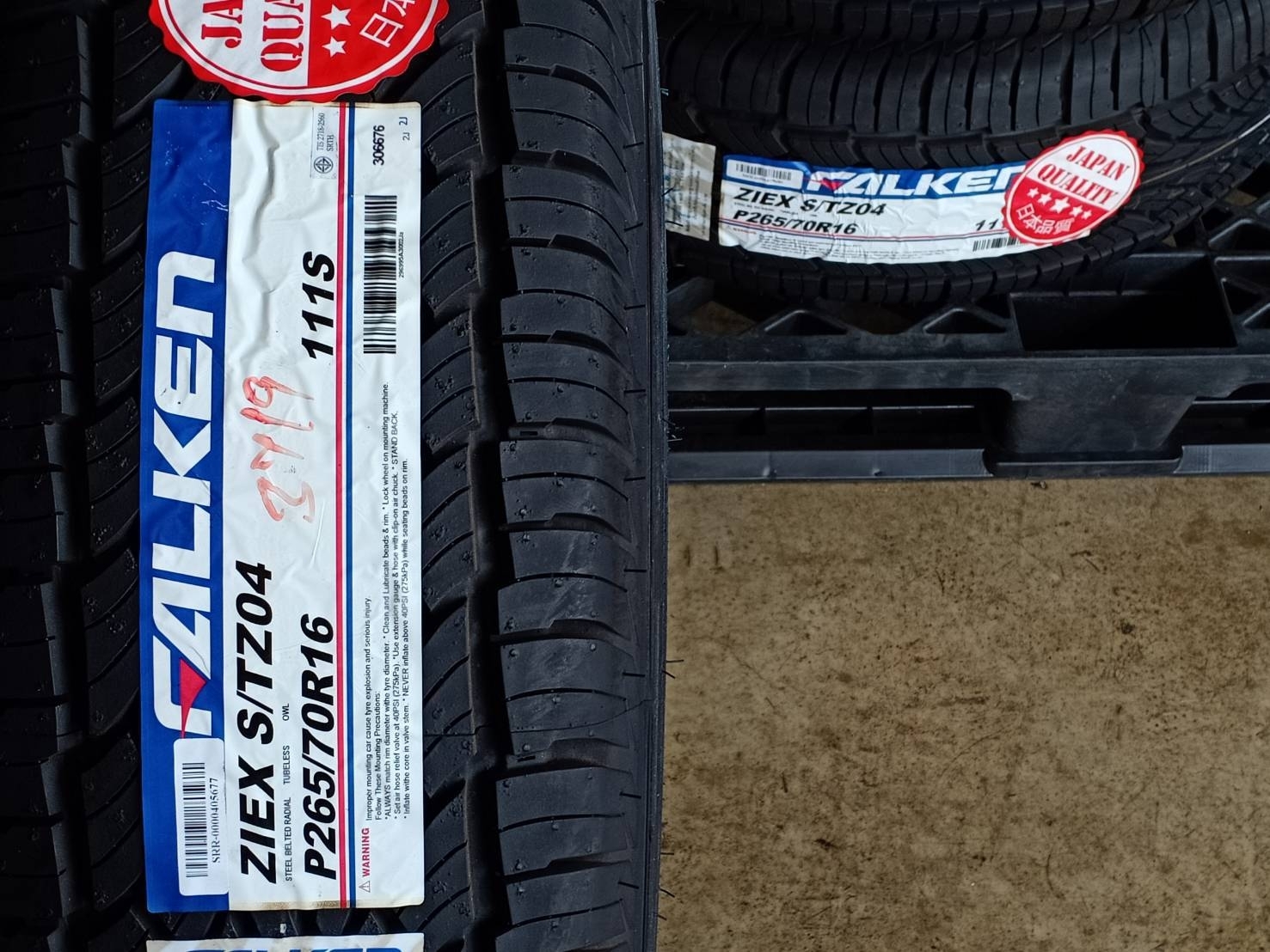 FALKEN 265/70R16 ZIEX S/TZ04 111S (ตัวหนังสือขาว) MADE IN THAILAND