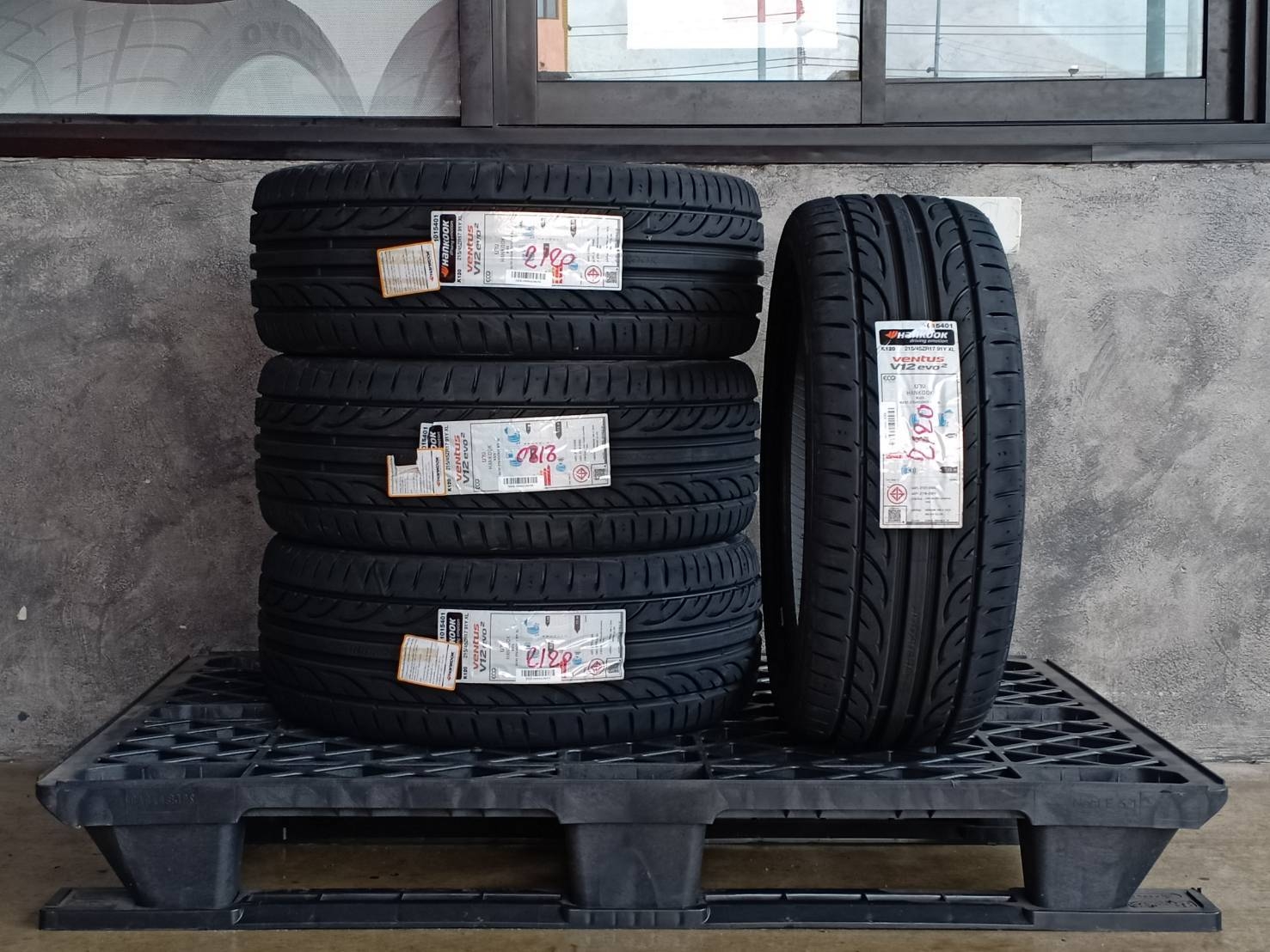 HANKOOK 215/45ZR17 VENTUS V12 EVO2 ราคาถูก