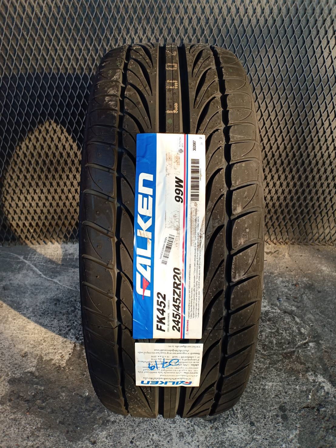 ยางใหม่ปี19 FALKEN FK452 245/45-20 ปี19 ราคาถูก